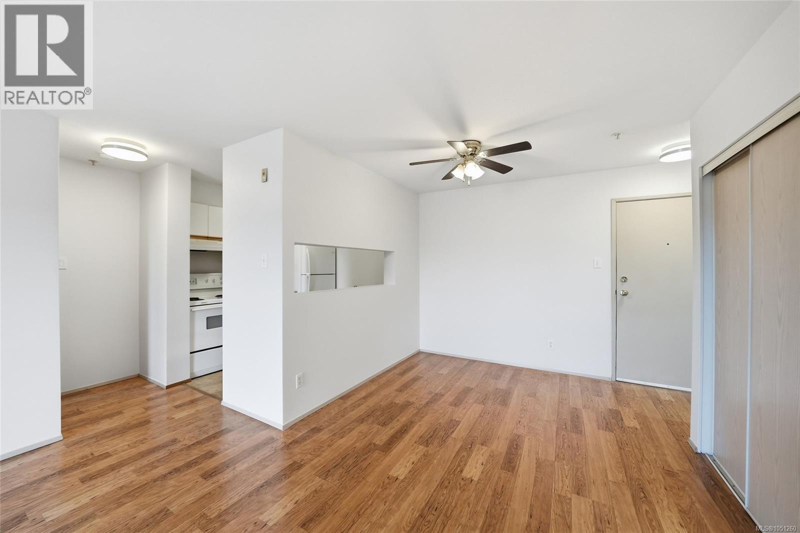 205 4971 Songbird Pl Property Photo 11