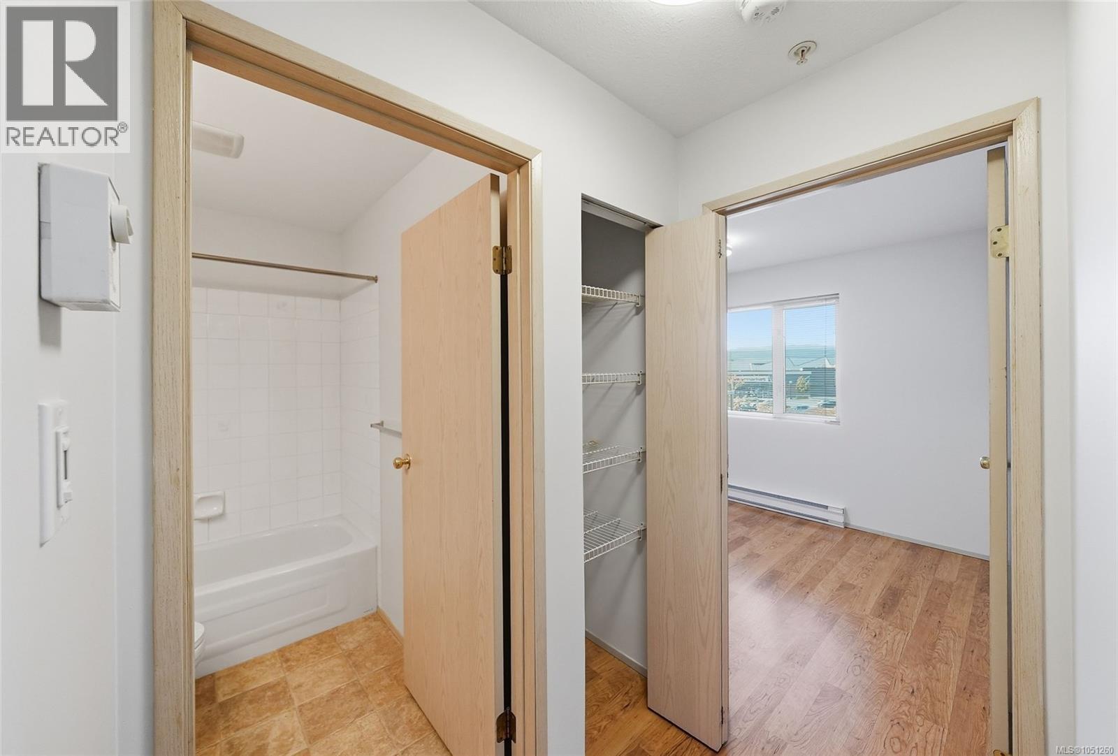 205 4971 Songbird Pl Property Photo 27