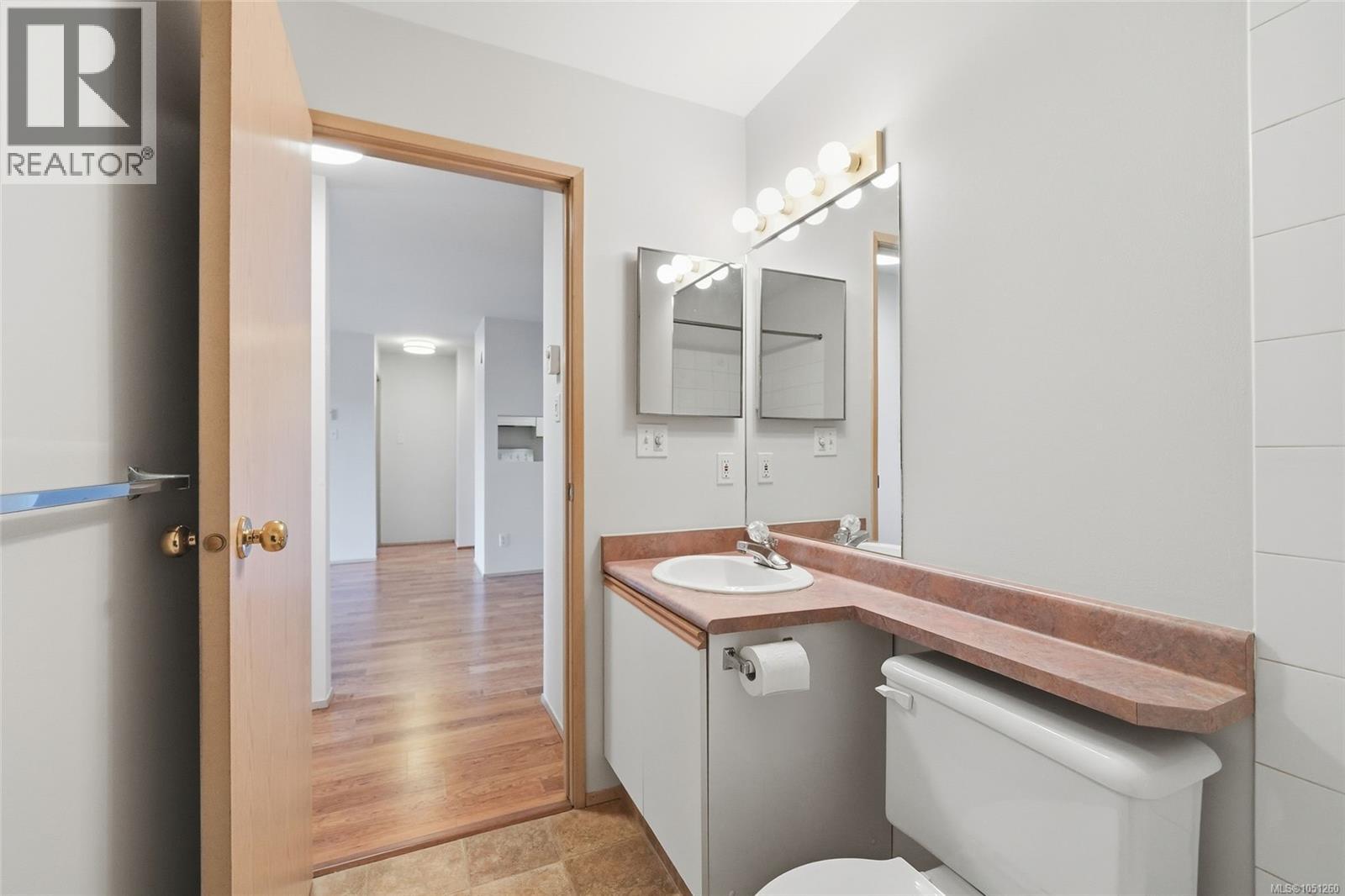 205 4971 Songbird Pl Property Photo 29
