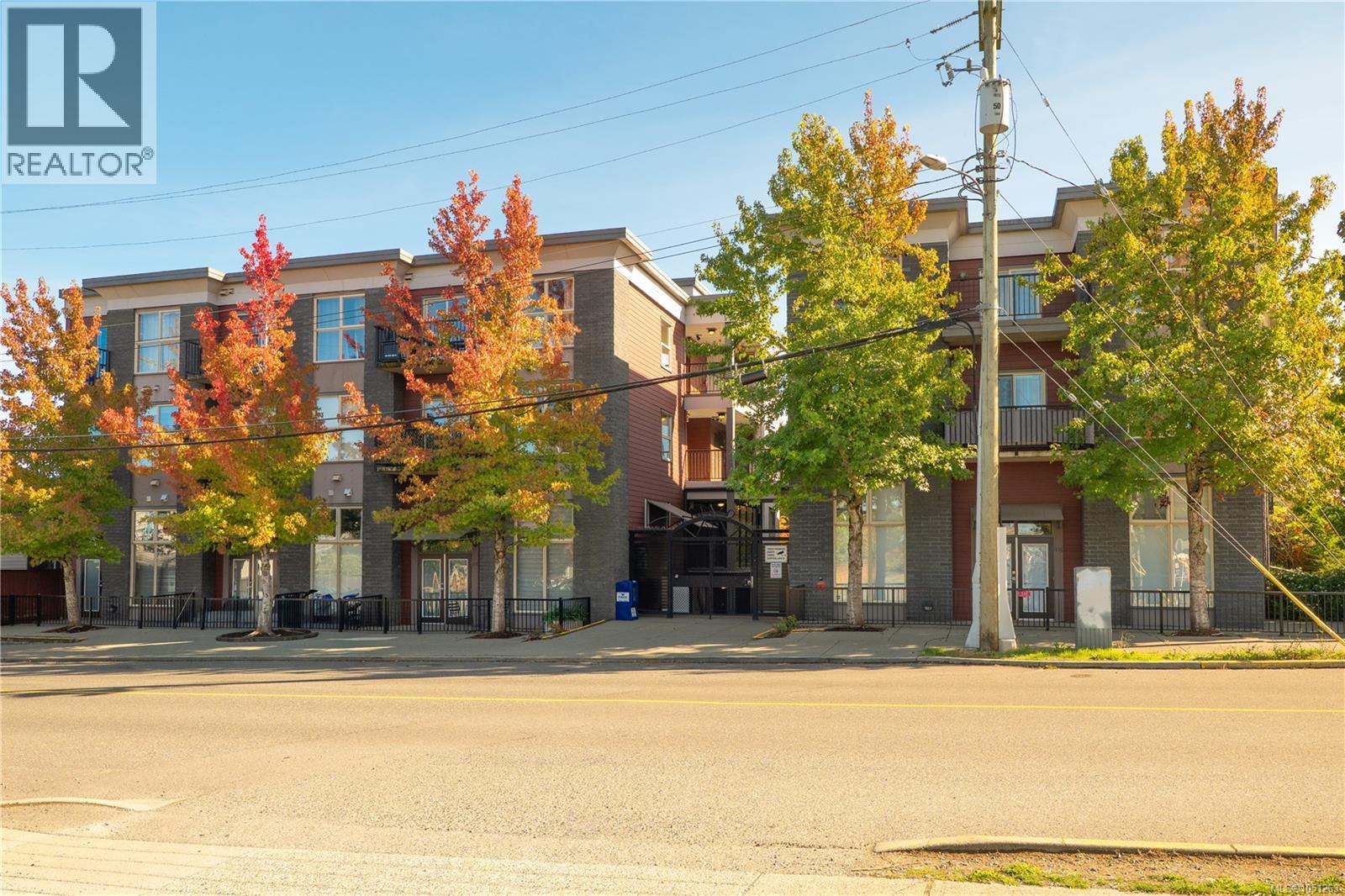 115 555 Franklyn St Property Photo 2