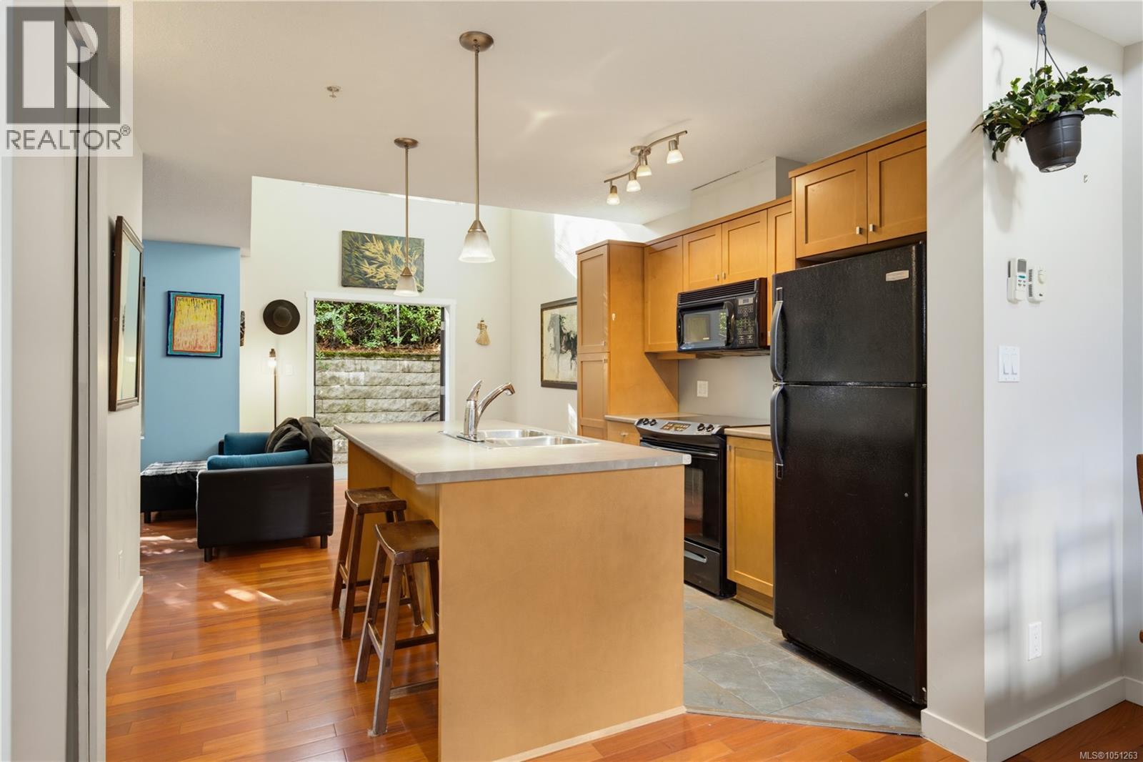 115 555 Franklyn St Property Photo 15
