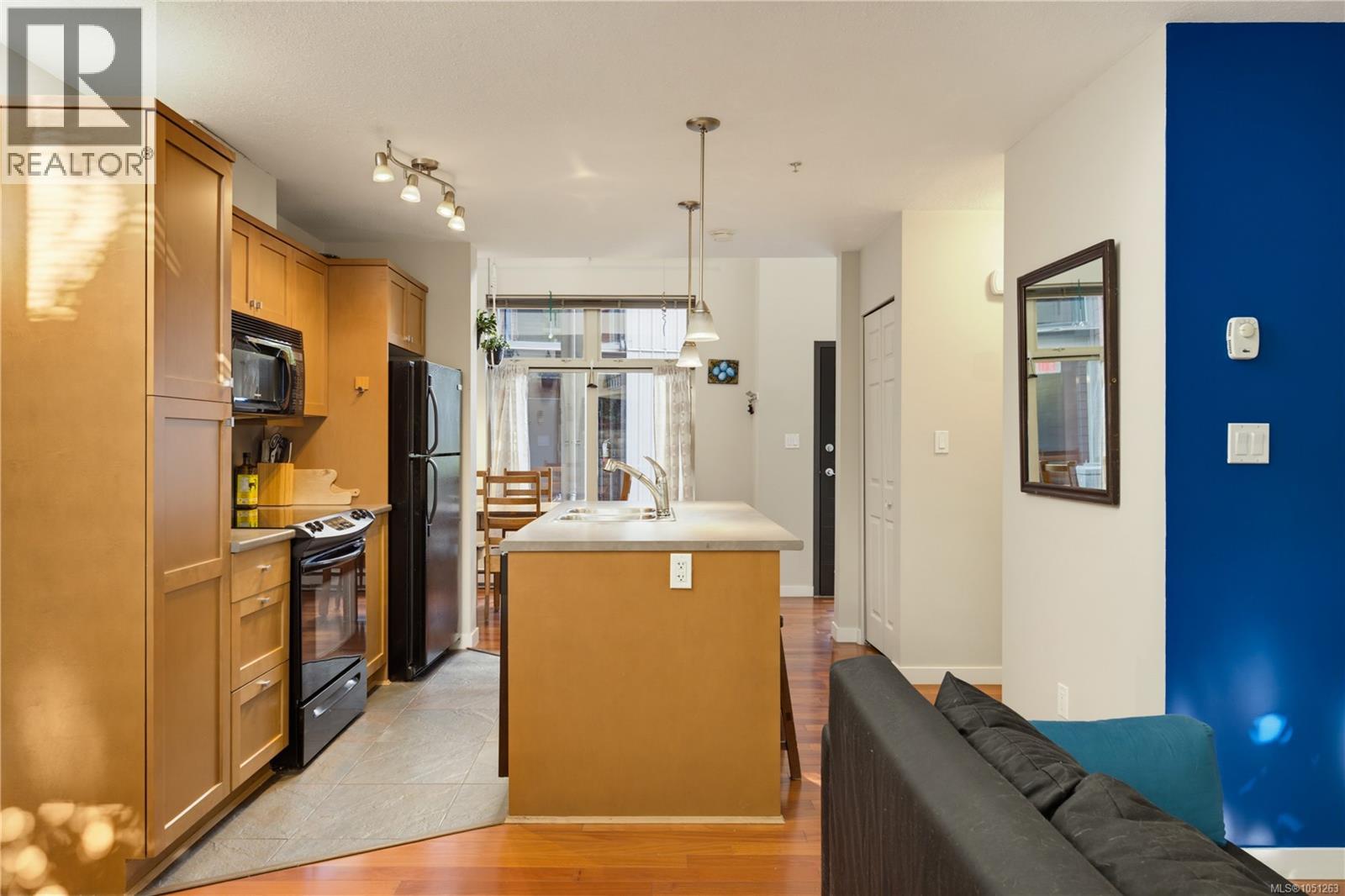 115 555 Franklyn St Property Photo 18