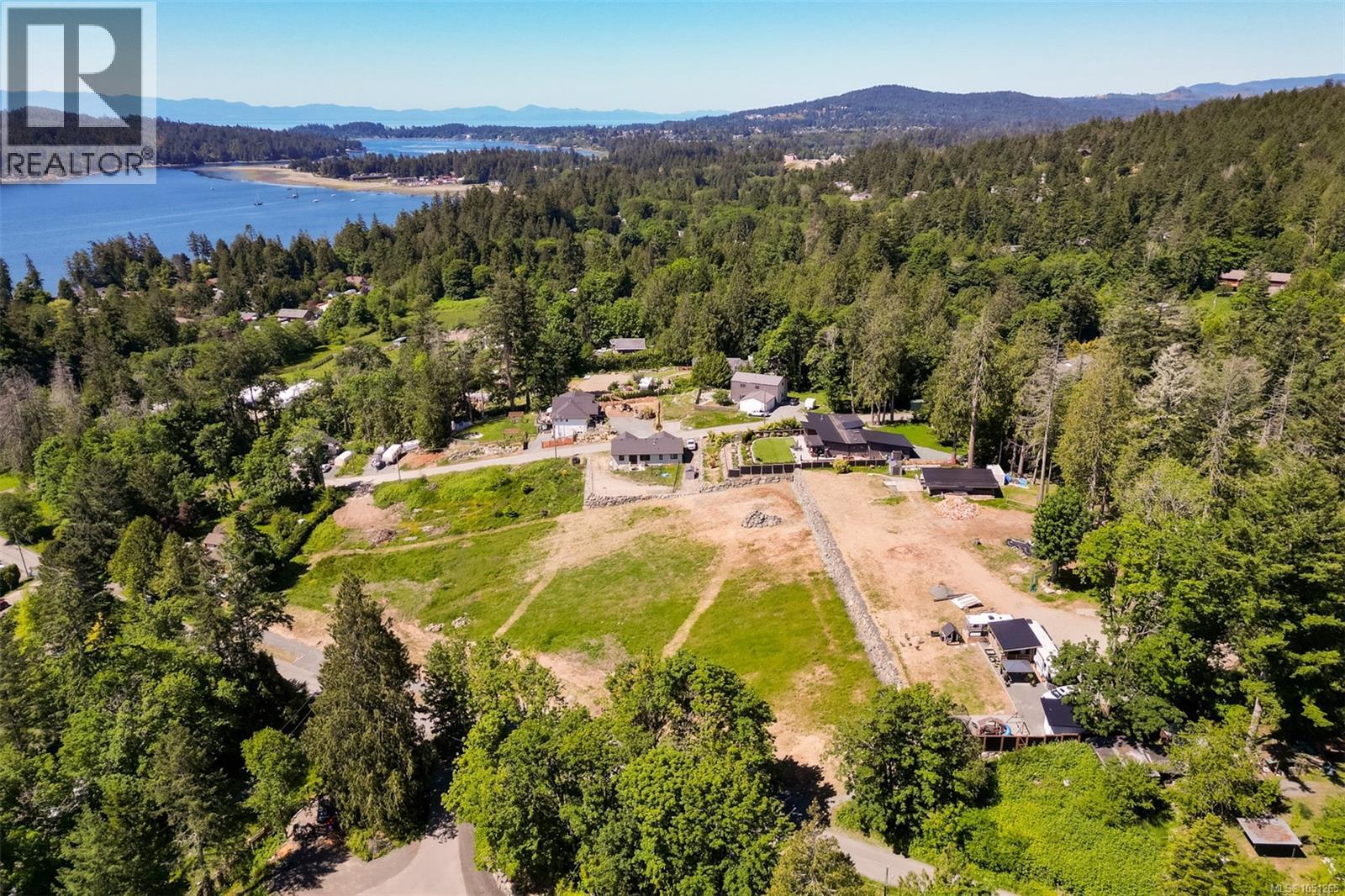 2080 Harbourview Rd Property Photo 1