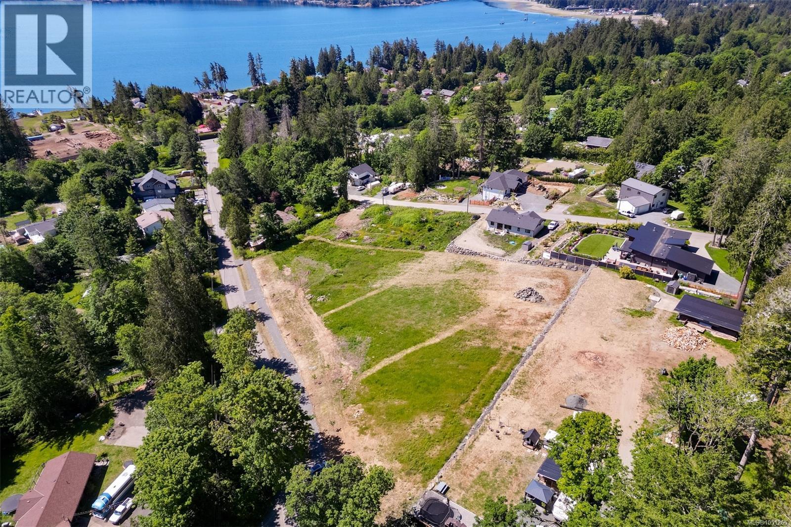 2080 Harbourview Rd Property Photo 4