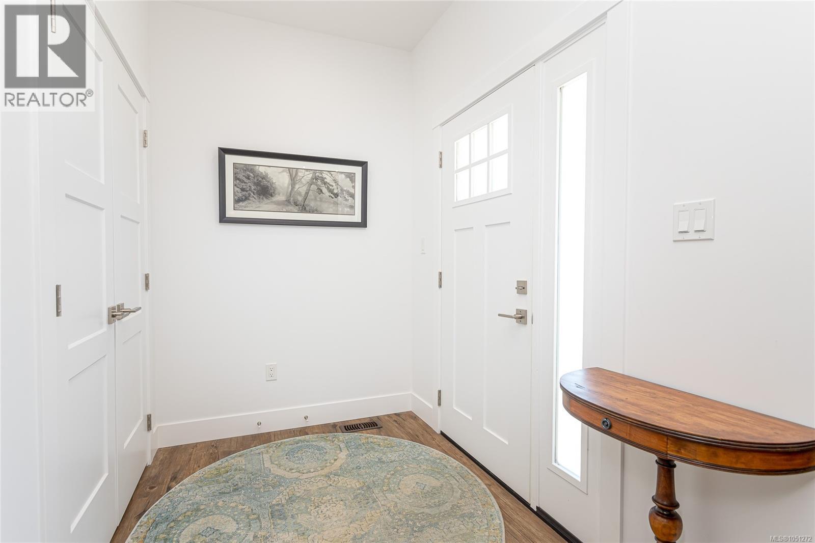 3027 Abbott Pl Property Photo 6