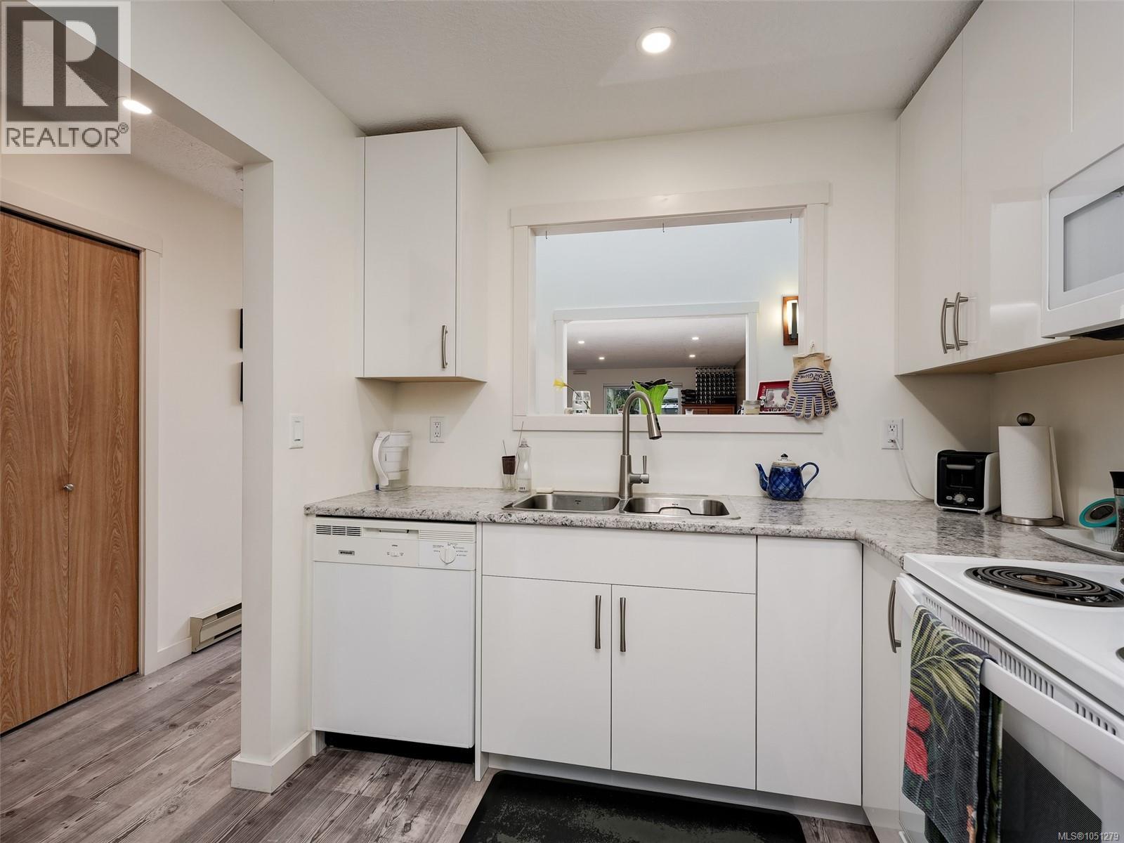 65 4125 Interurban Rd Property Photo 8