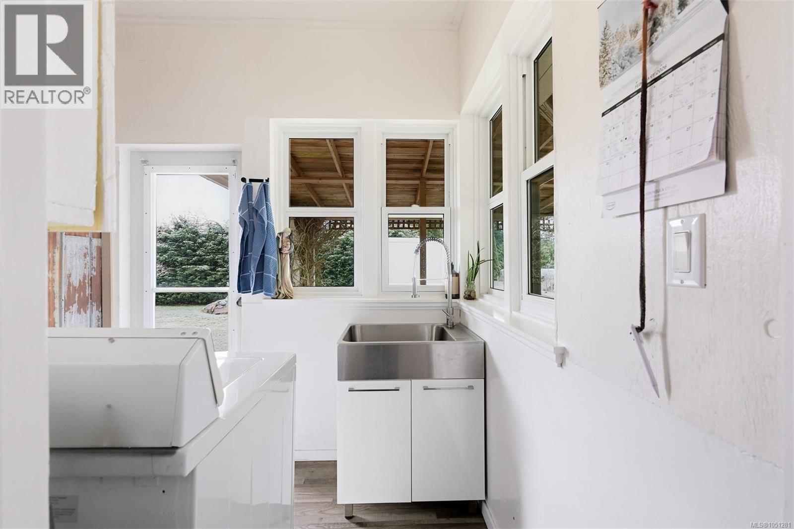 4890 Wilson Rd Property Photo 44