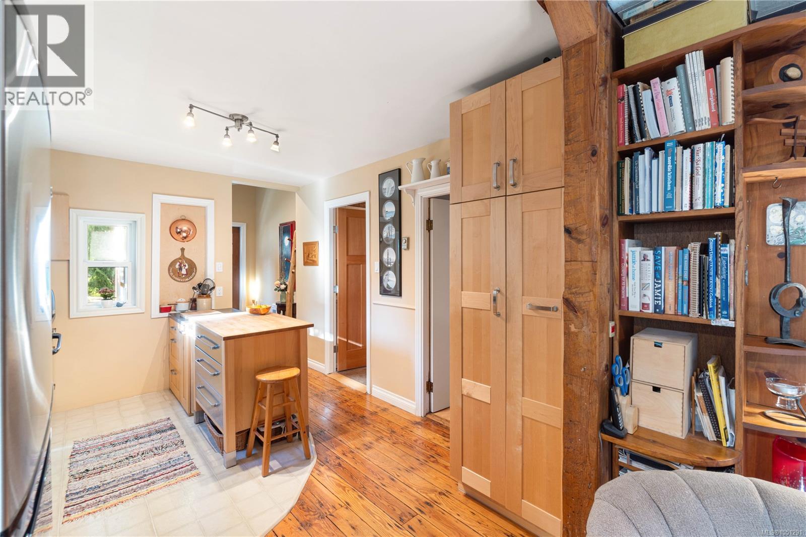 681 Turner Rd Property Photo 5