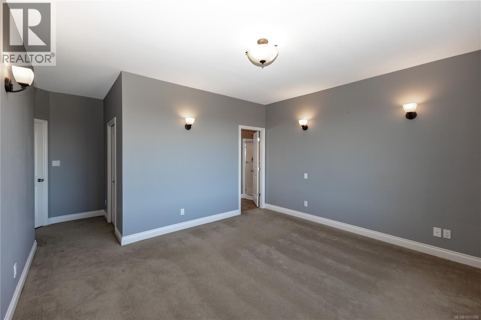 696 Pacific Heights Lane Property Photo 31