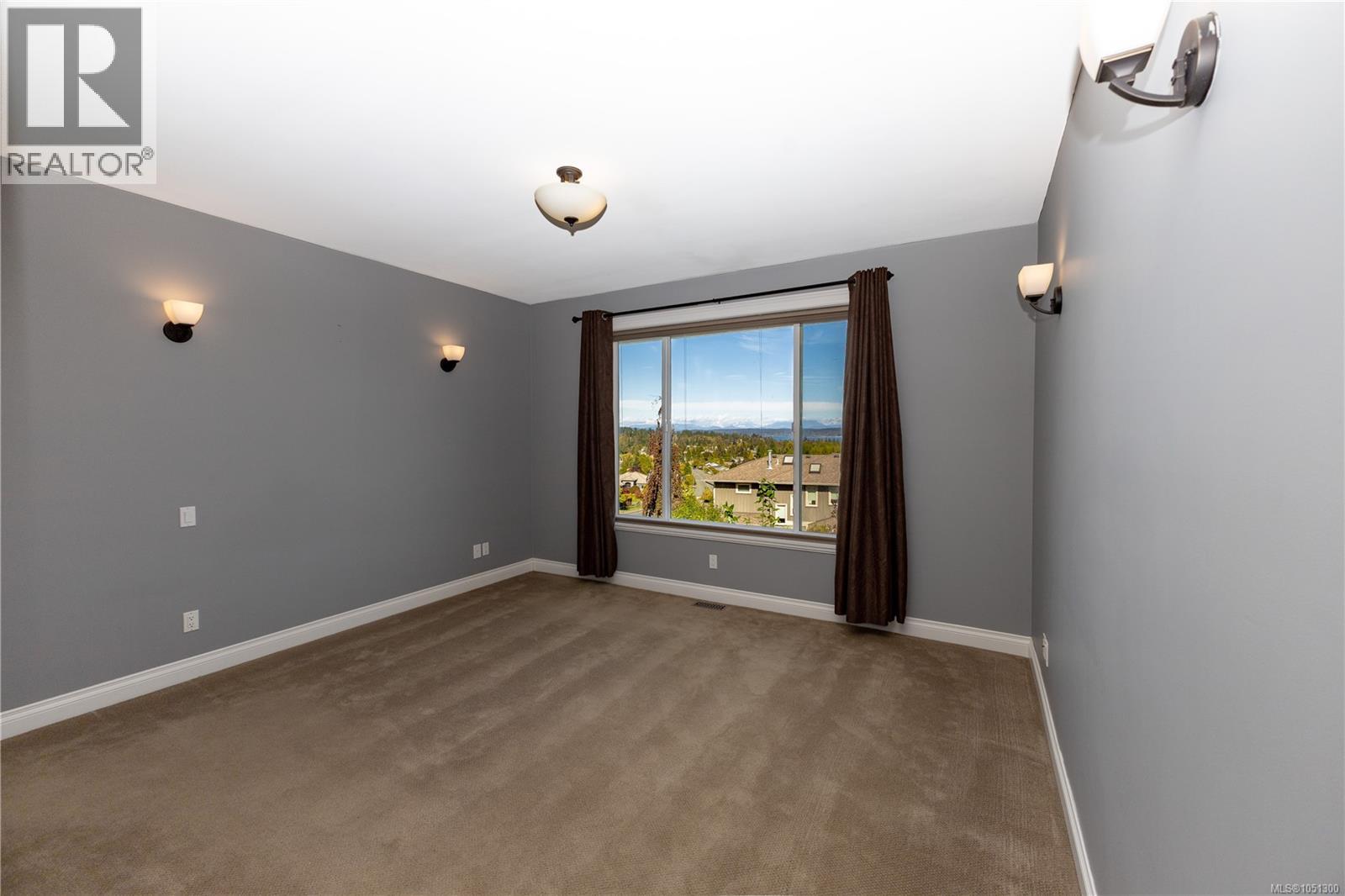 696 Pacific Heights Lane Property Photo 32