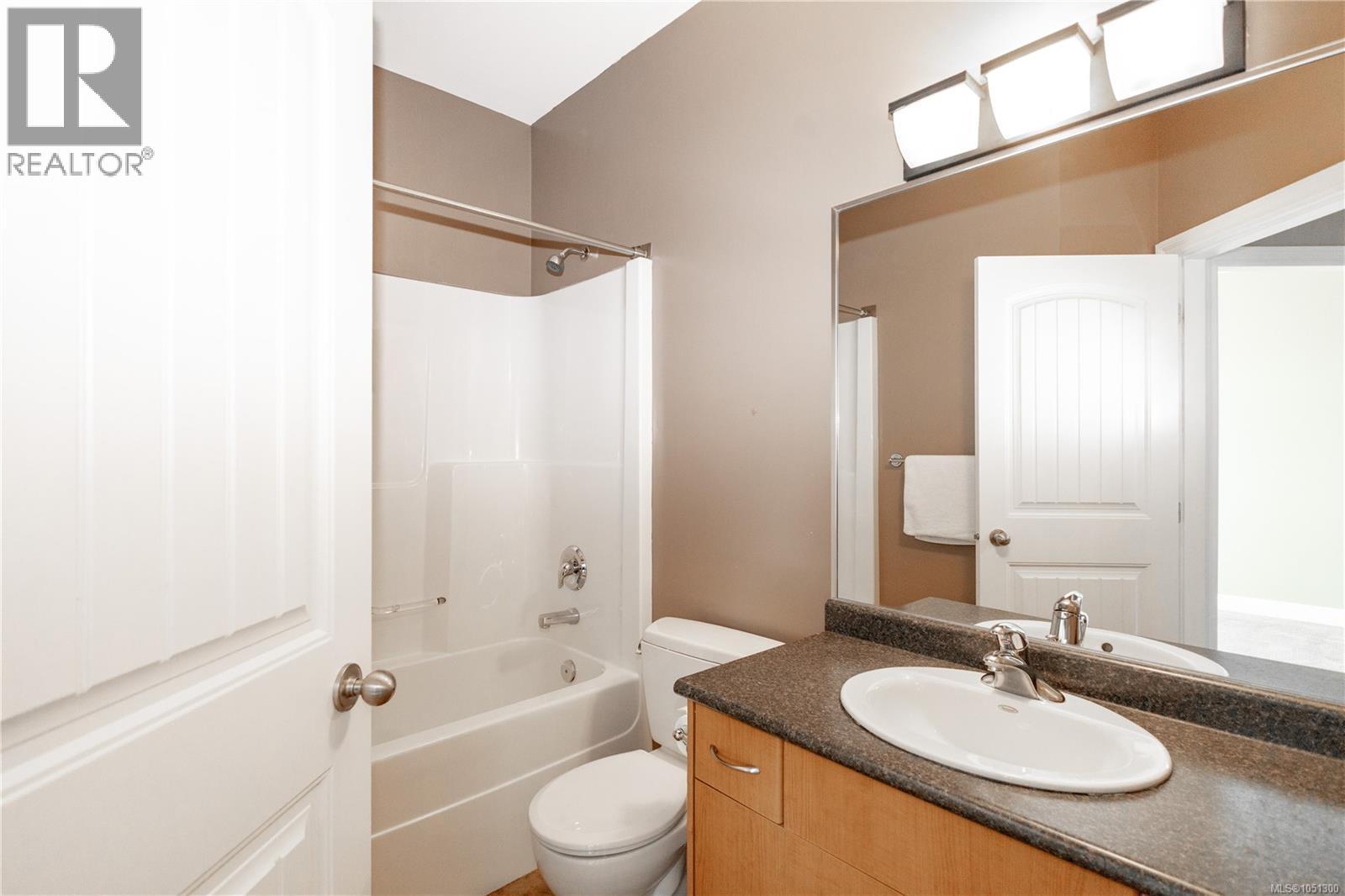 696 Pacific Heights Lane Property Photo 44