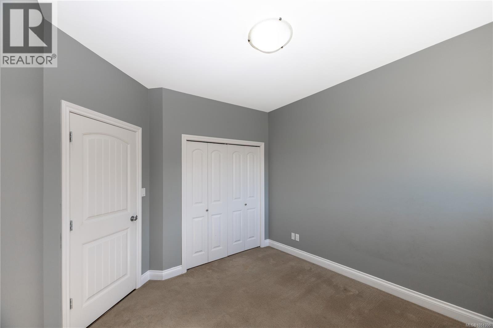 696 Pacific Heights Lane Property Photo 47