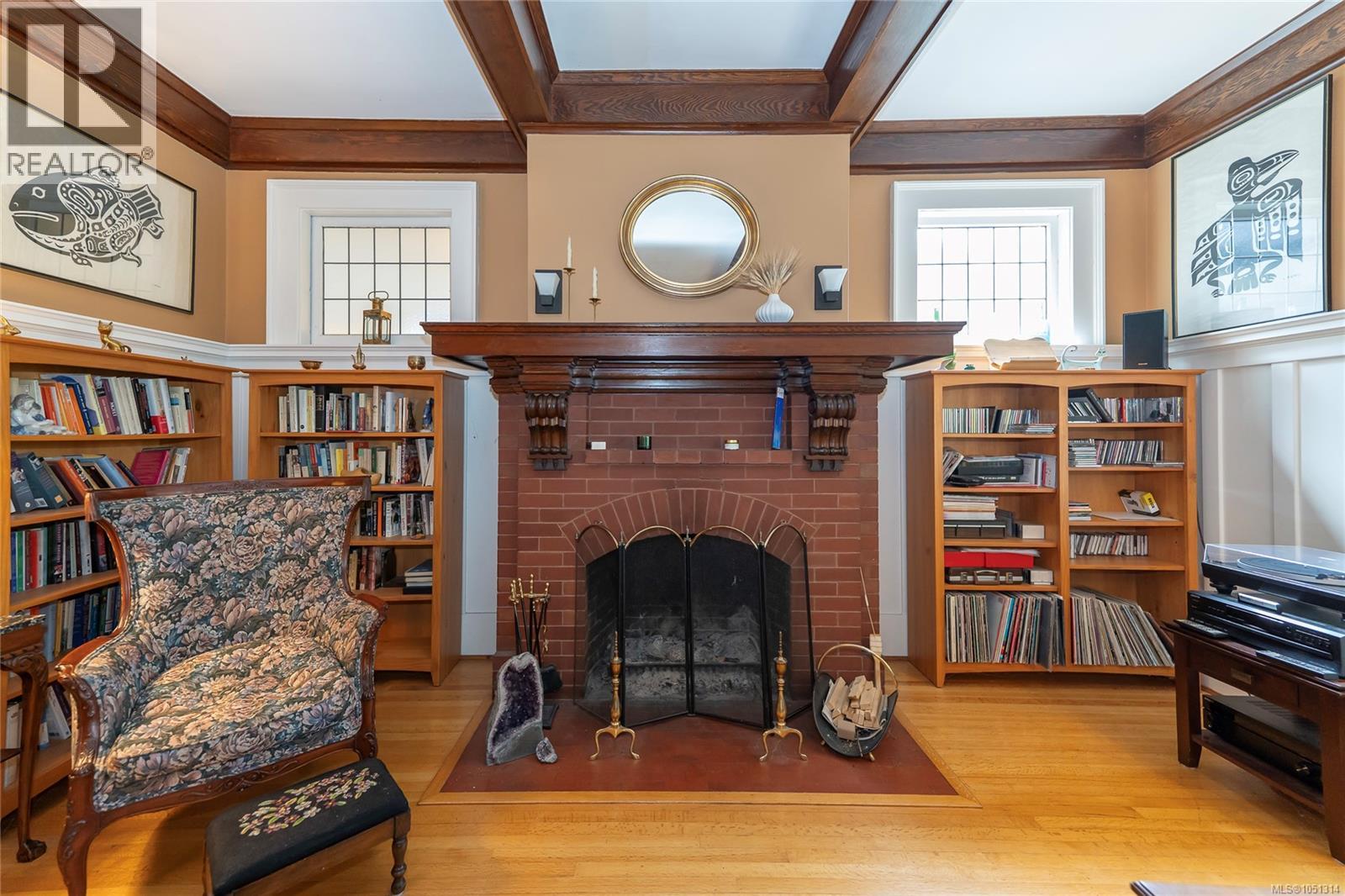 1377 Rockland Ave Property Photo 15
