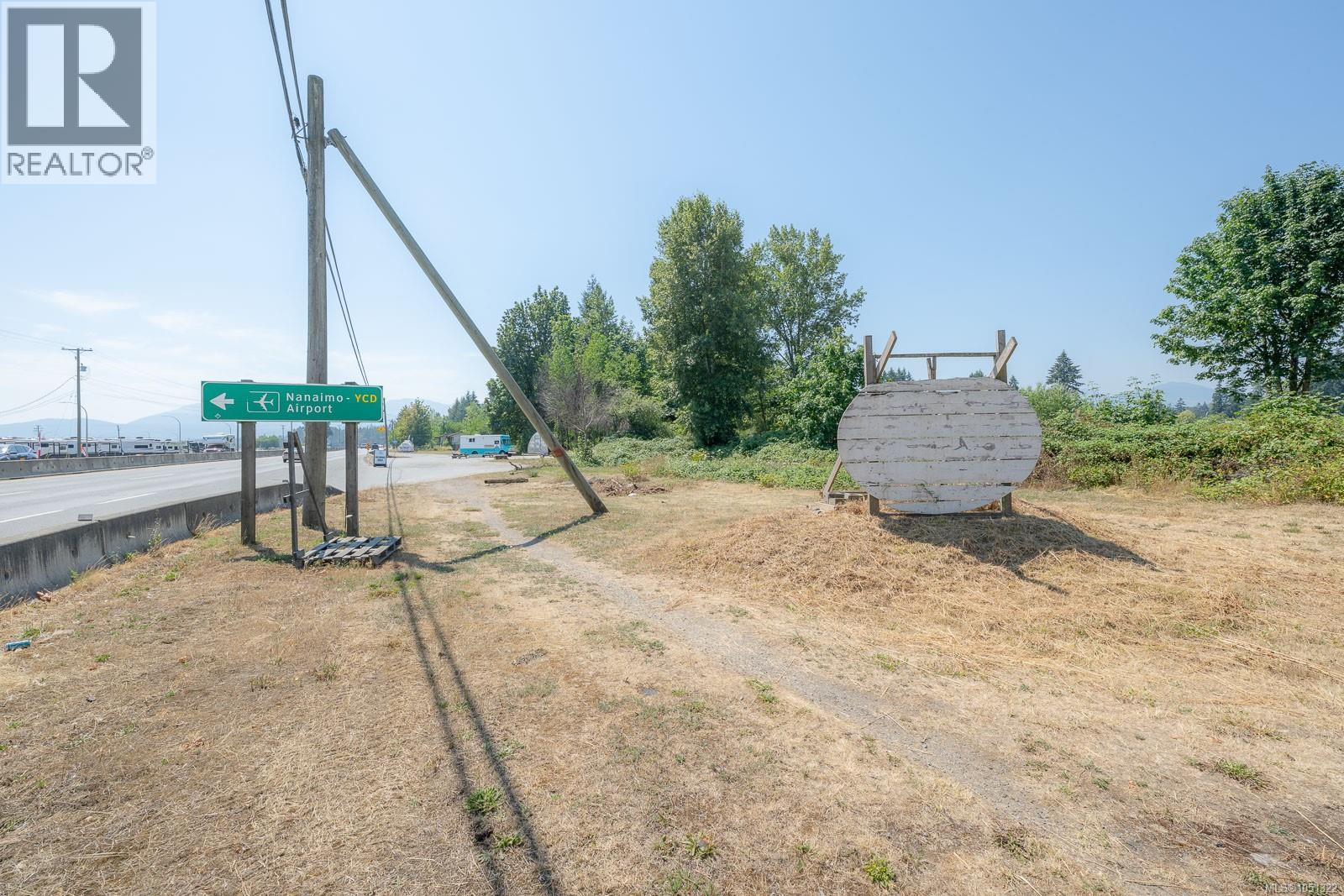 3251 Trans Canada Hwy Property Photo 4