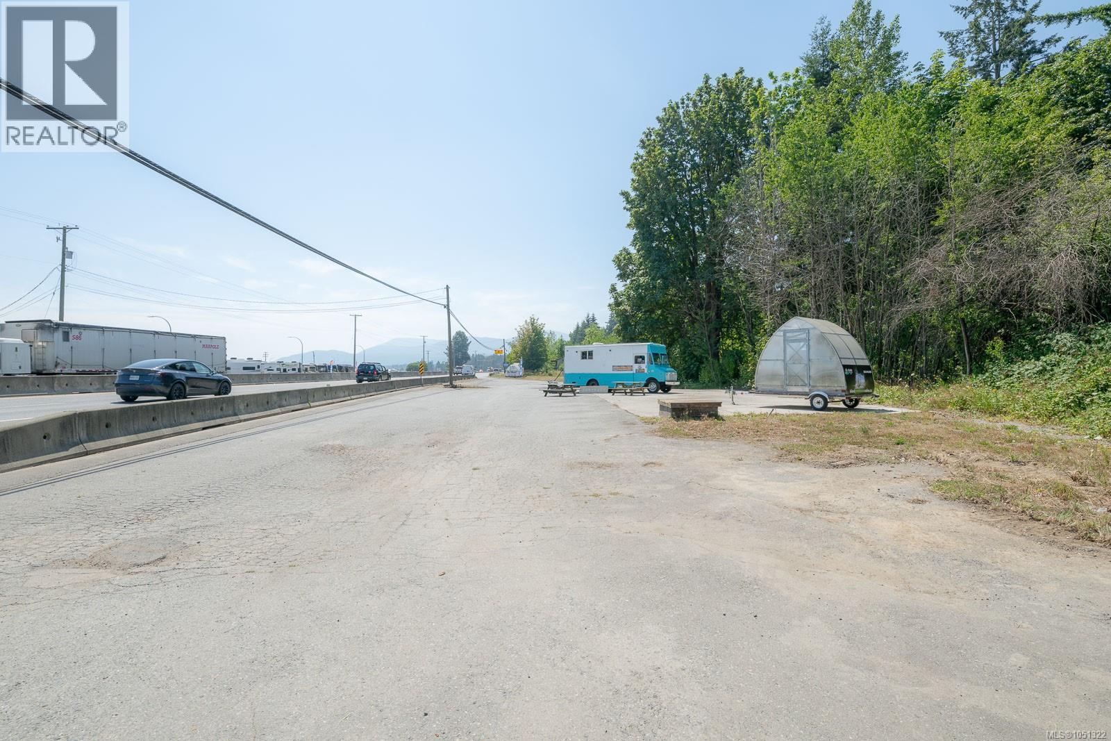 3251 Trans Canada Hwy Property Photo 7