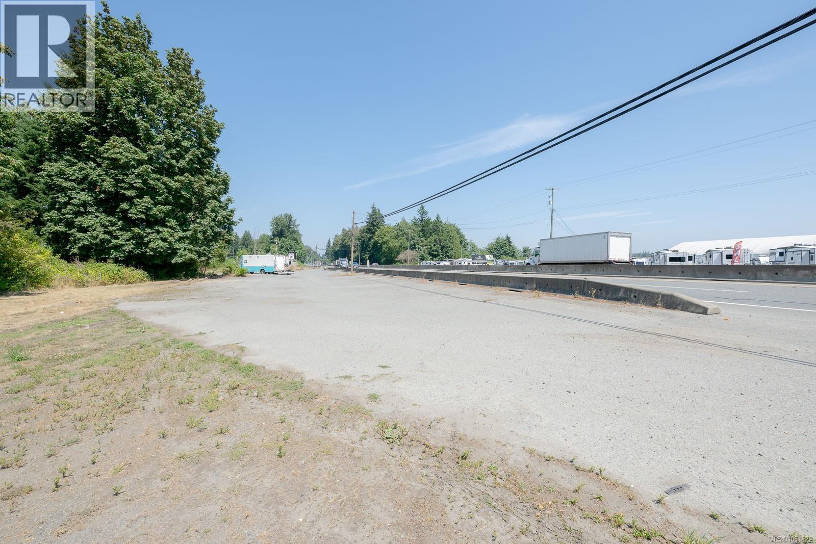 3251 Trans Canada Hwy Property Photo 16