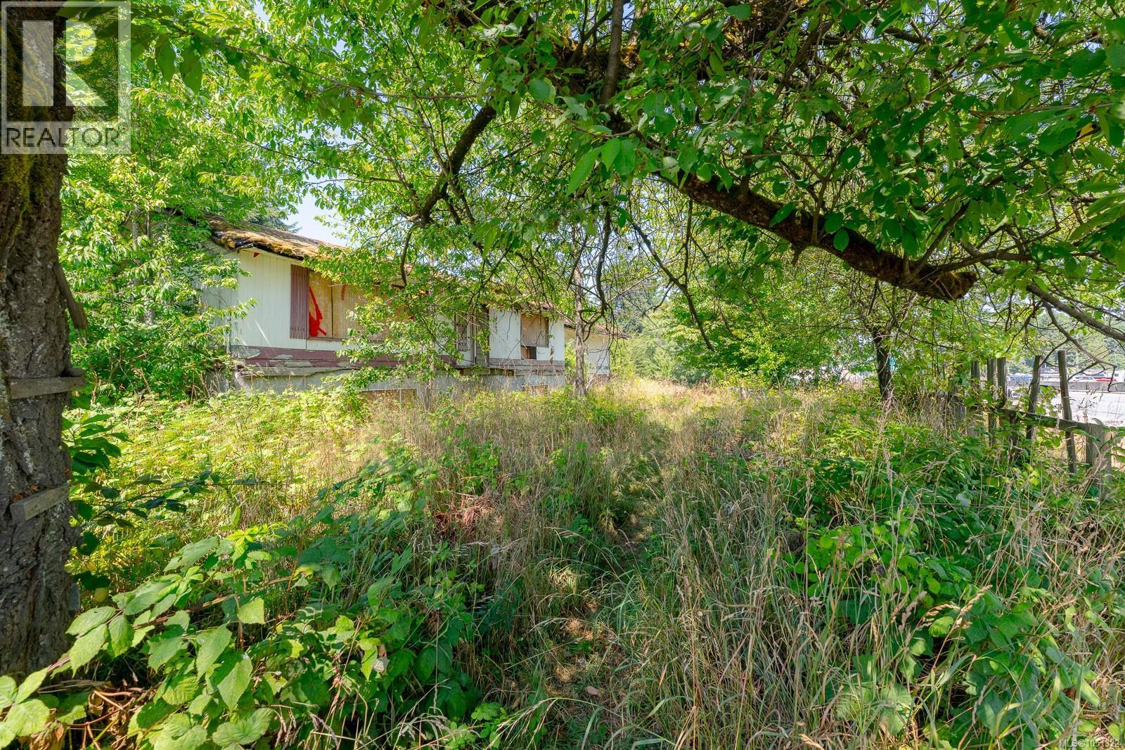 3251 Trans Canada Hwy Property Photo 21