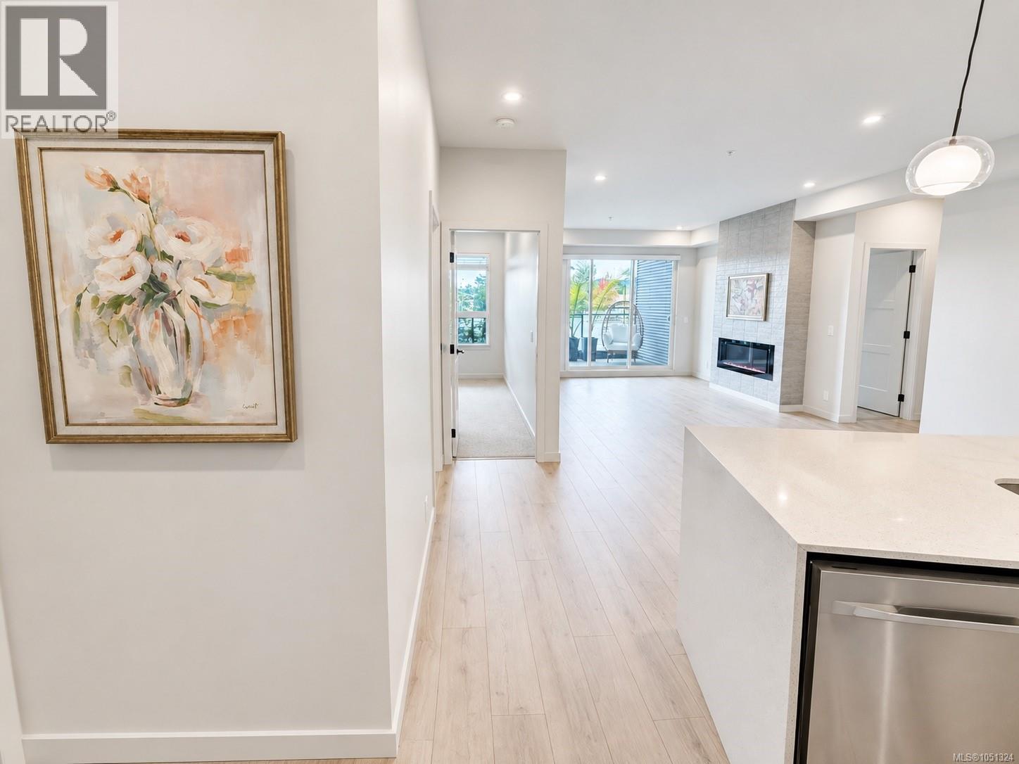 110 958 Pharoah Mews Property Photo 3