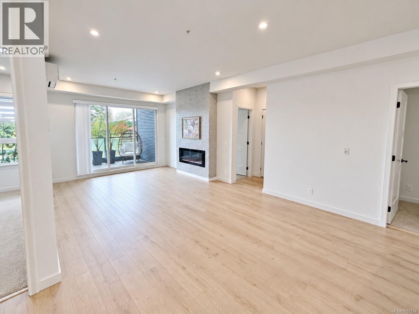 110 958 Pharoah Mews Property Photo 8