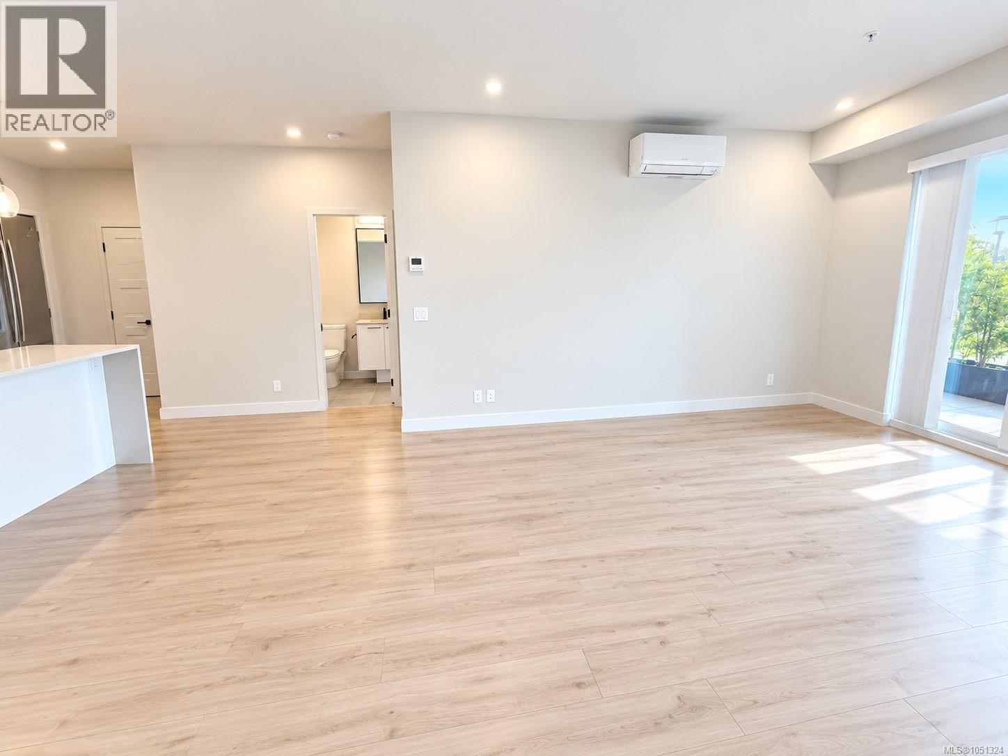 110 958 Pharoah Mews Property Photo 16