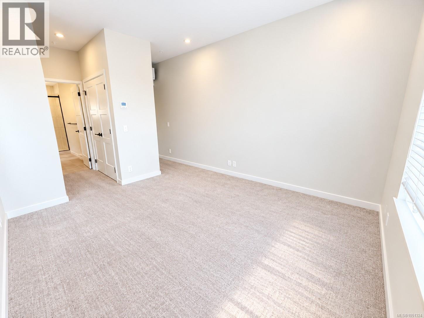 110 958 Pharoah Mews Property Photo 19