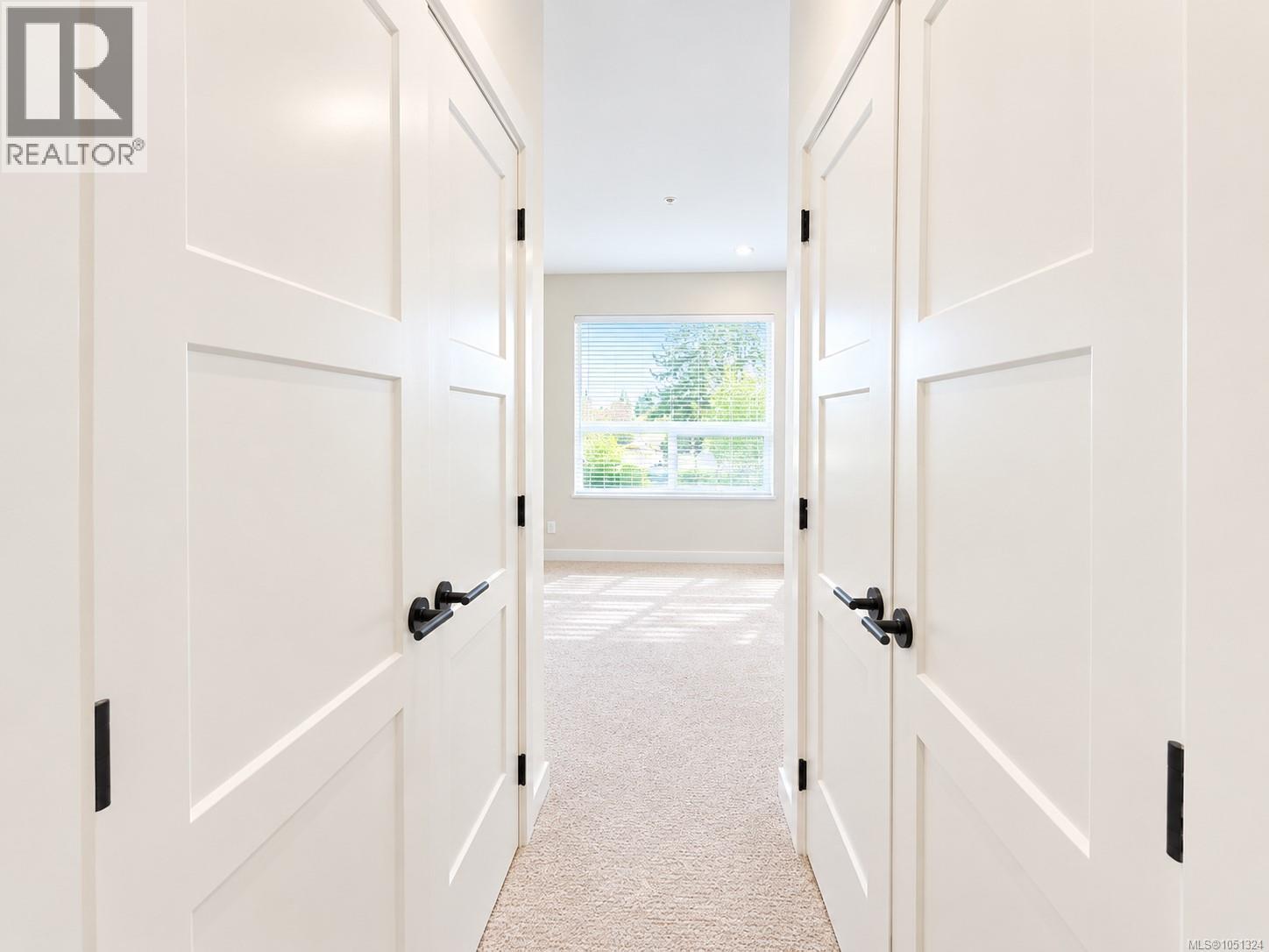110 958 Pharoah Mews Property Photo 22