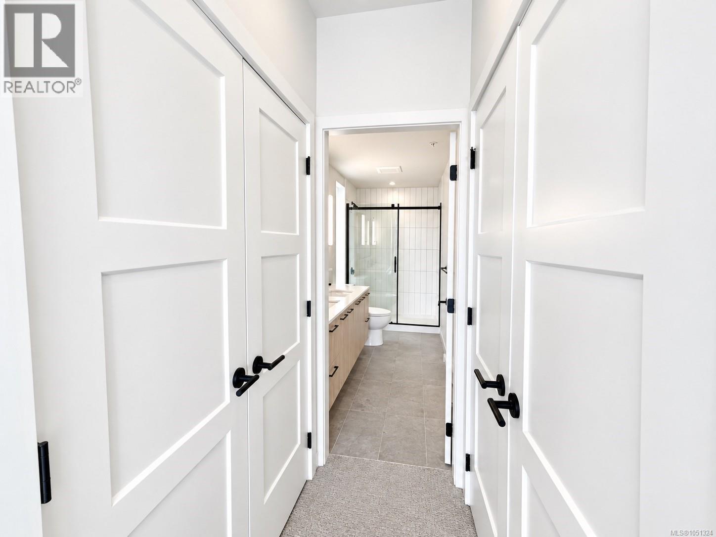 110 958 Pharoah Mews Property Photo 23