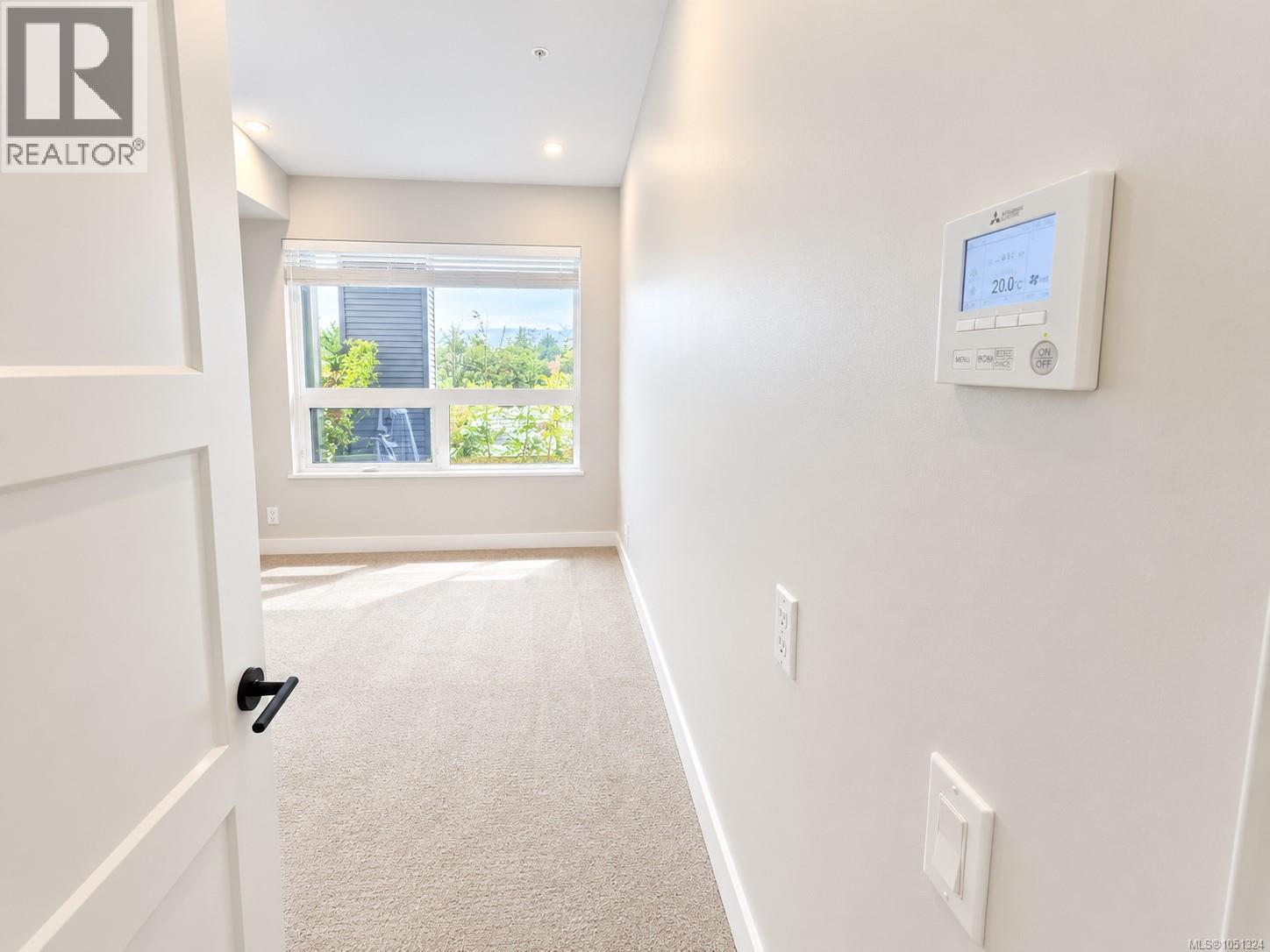 110 958 Pharoah Mews Property Photo 26