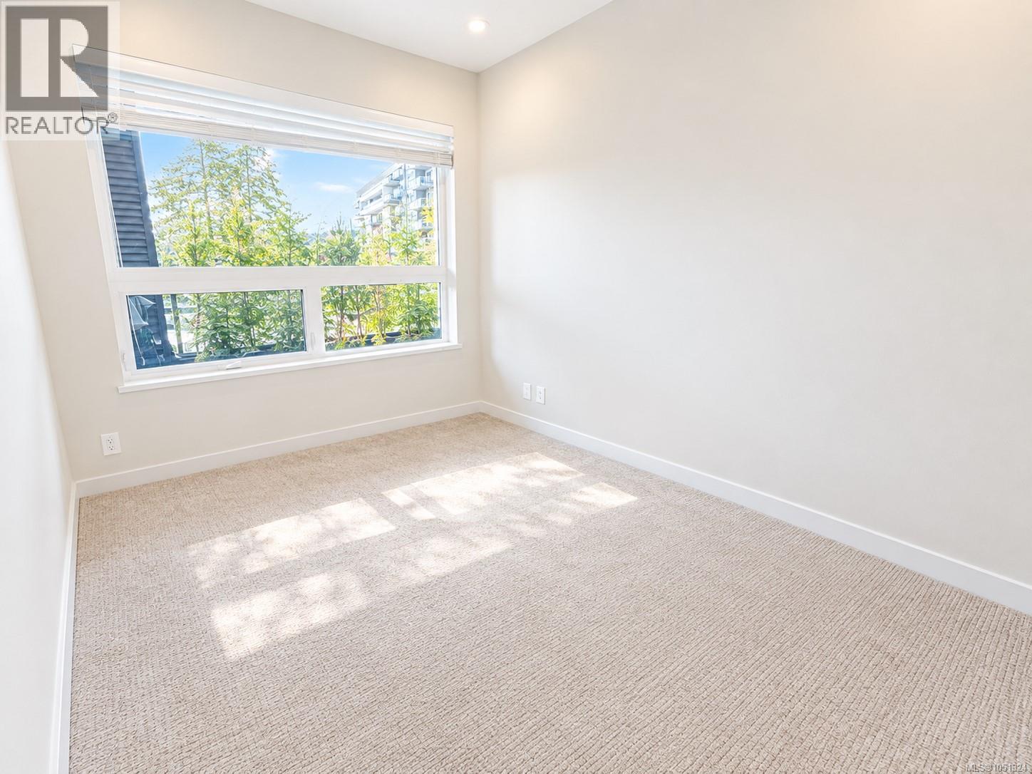 110 958 Pharoah Mews Property Photo 28