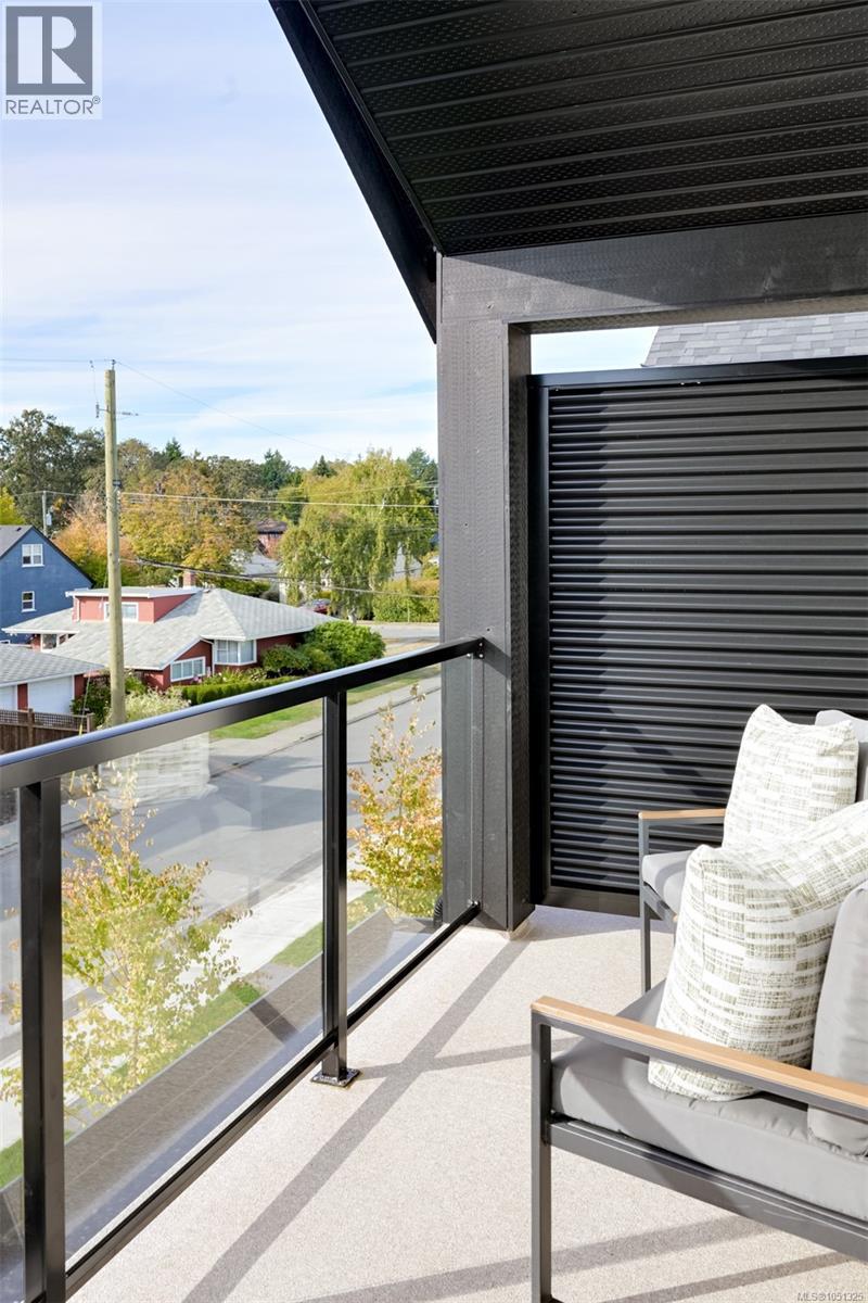 1 2100 Allenby St Property Photo 40