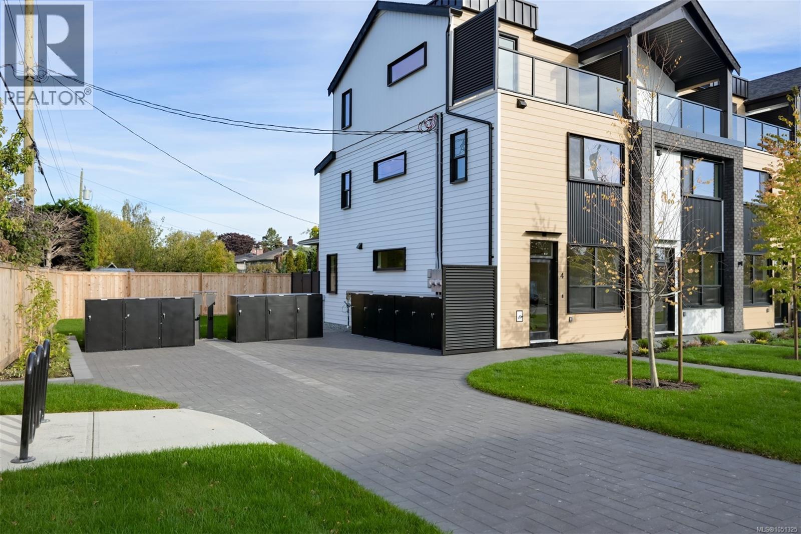 1 2100 Allenby St Property Photo 65
