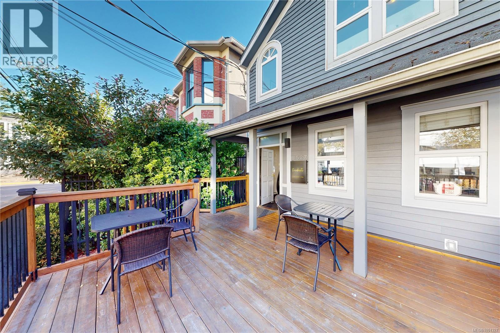 1527 Amelia St Property Photo 43