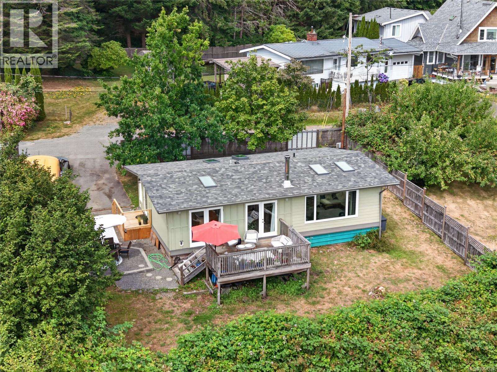 5674 Market St Property Photo 29