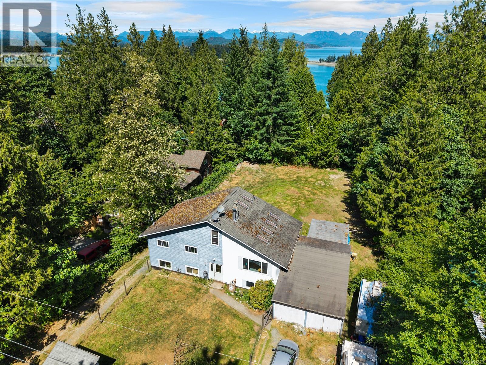 1376 Hooley Rd Property Photo 1