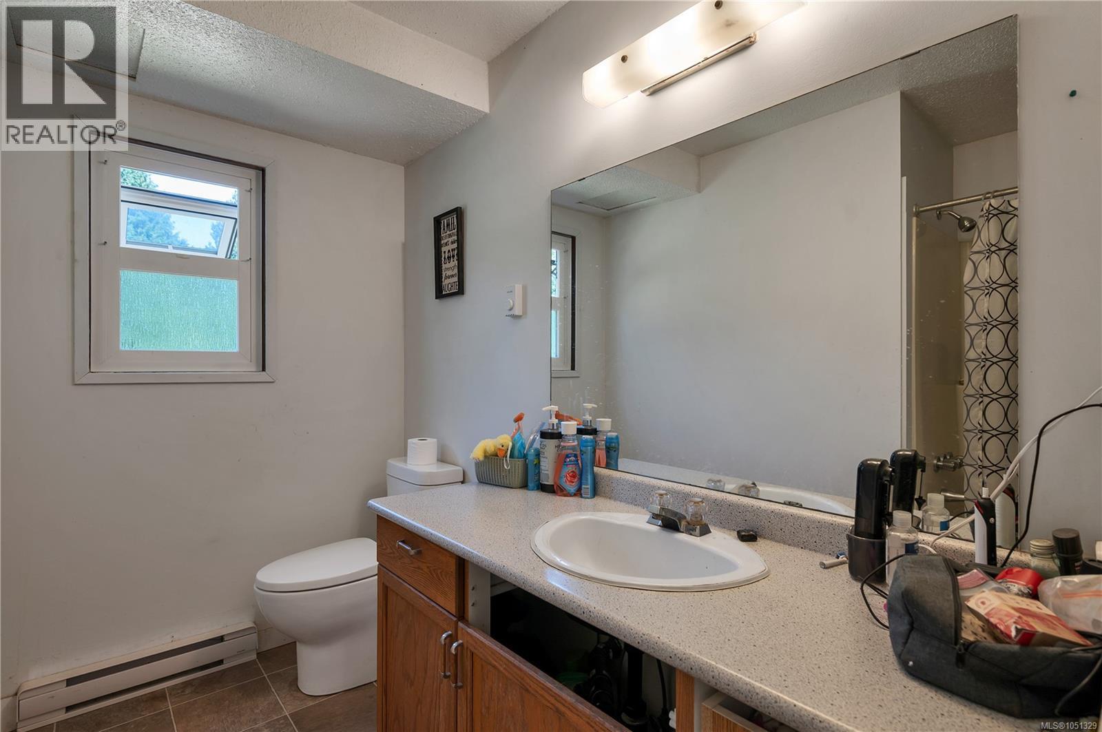 1376 Hooley Rd Property Photo 22