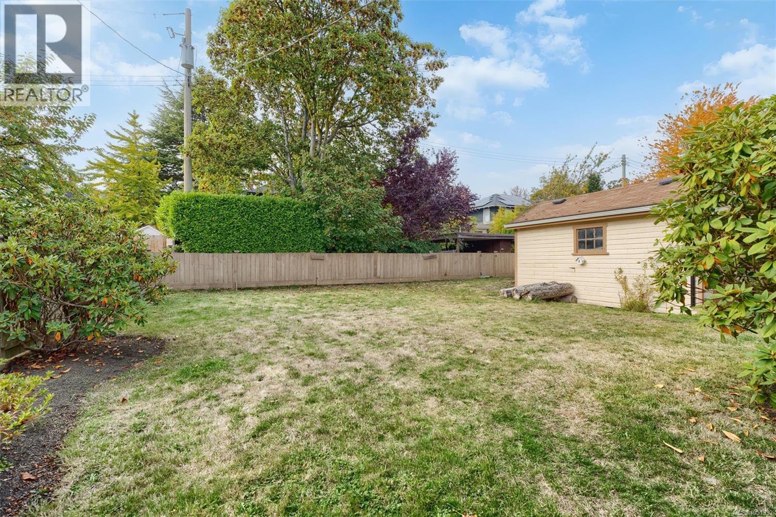 1200 Hampshire Rd Property Photo 32