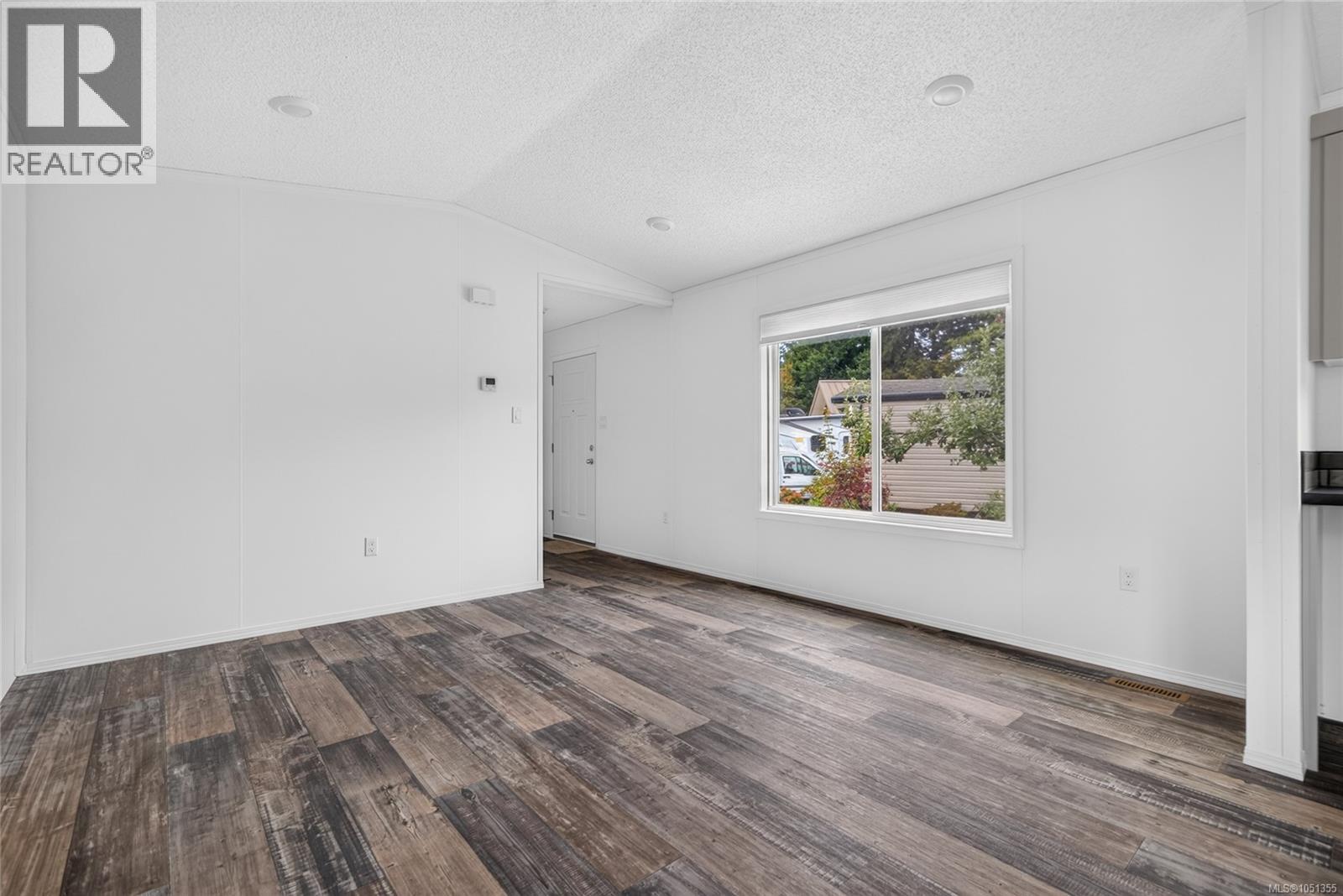 2104 Pemberton Pl Property Photo 9
