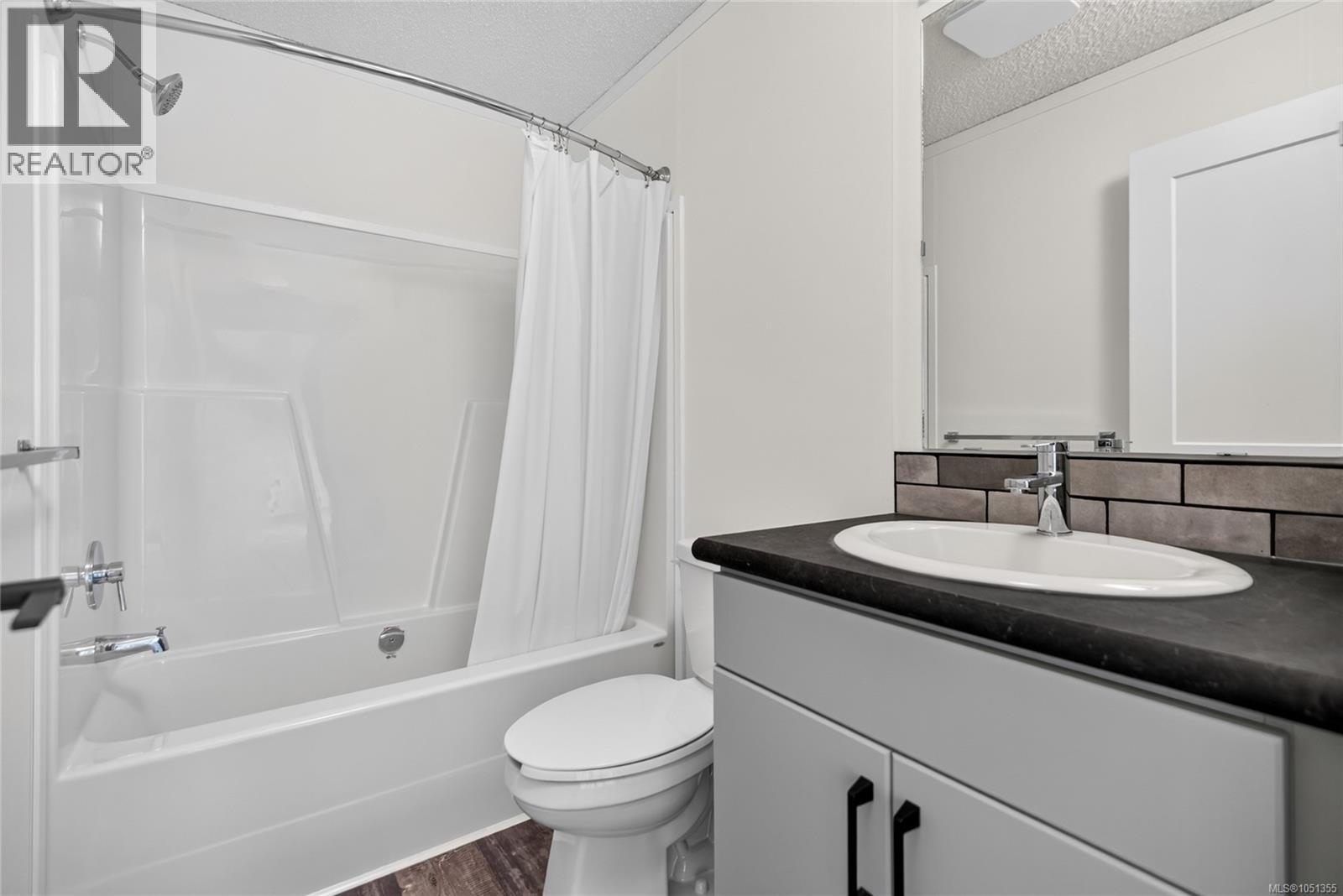 2104 Pemberton Pl Property Photo 23