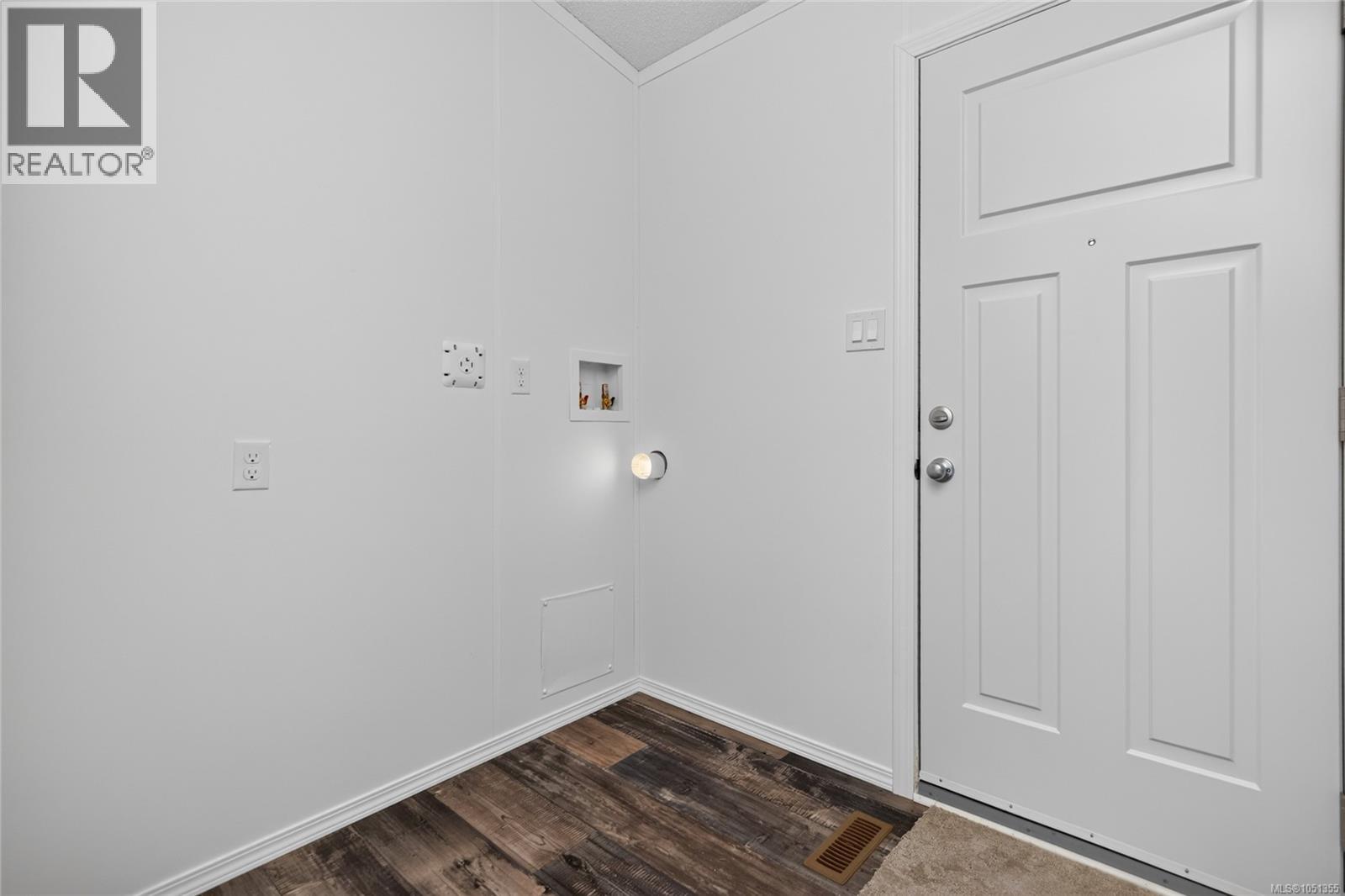 2104 Pemberton Pl Property Photo 26