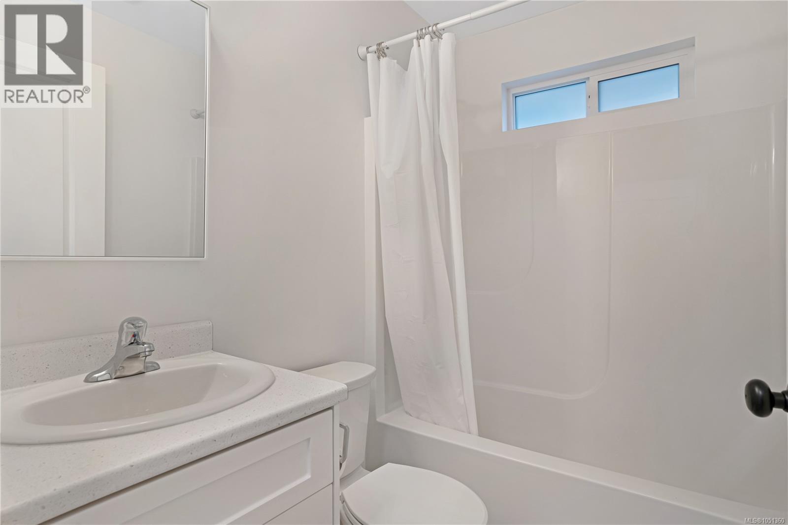 15 Fourth St Property Photo 29