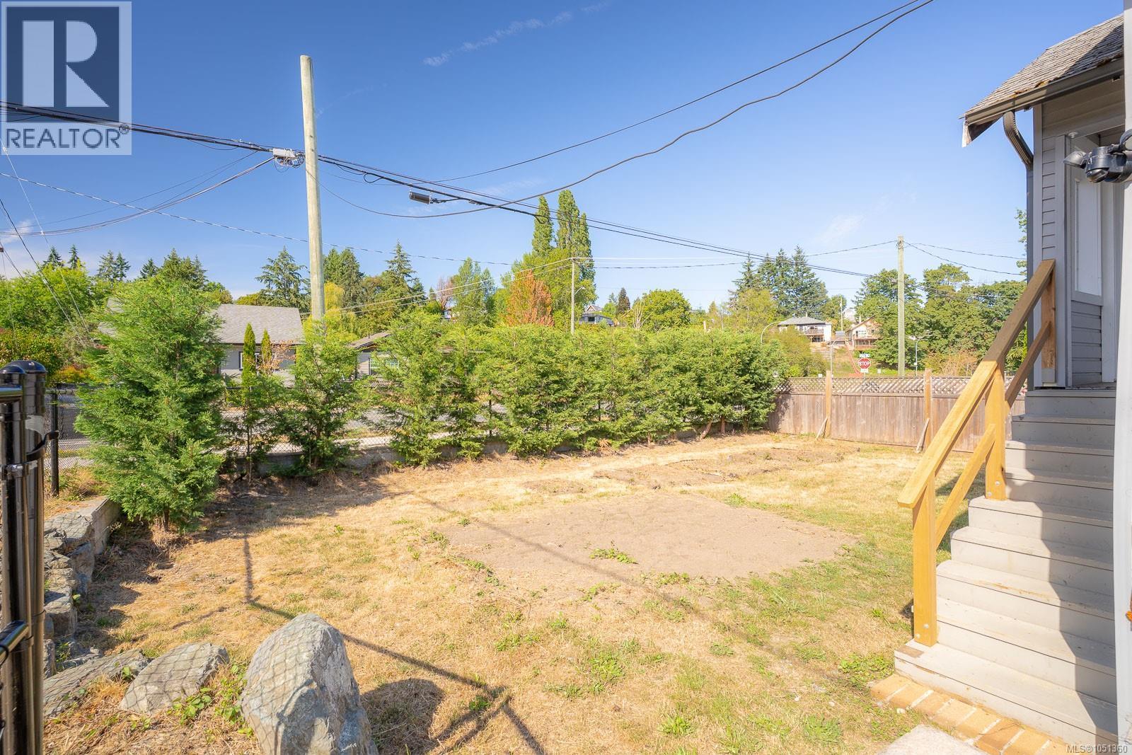 15 Fourth St Property Photo 42