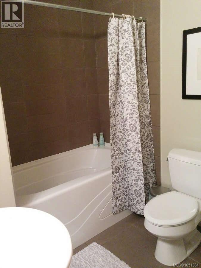 304 610 Johnson St Property Photo 8