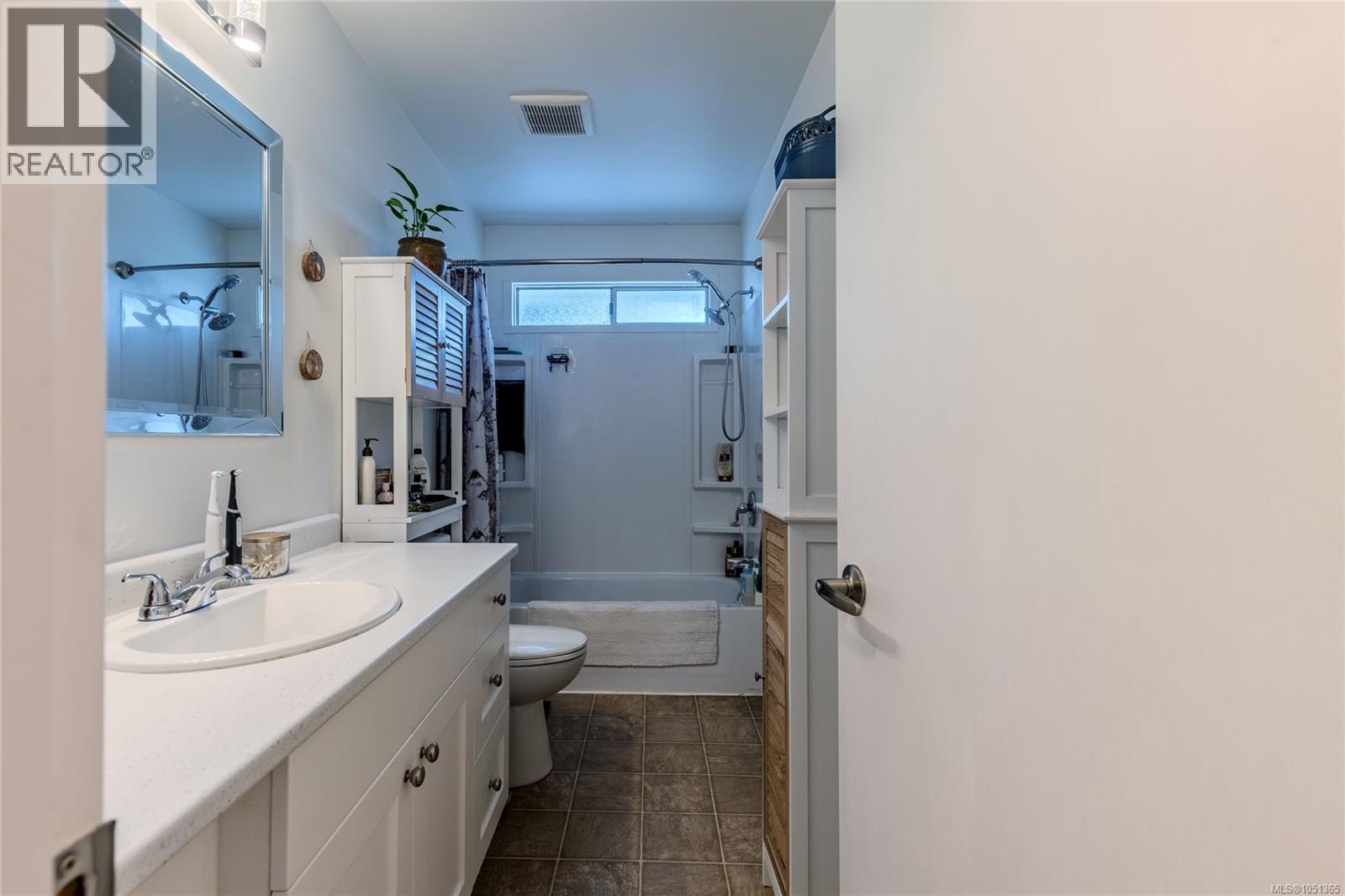 832 Holly Hill Rd Property Photo 24