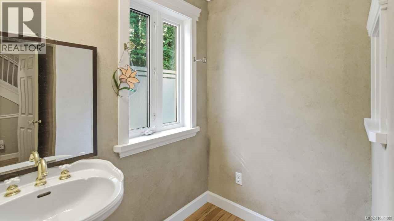 302 Roland Rd Property Photo 28