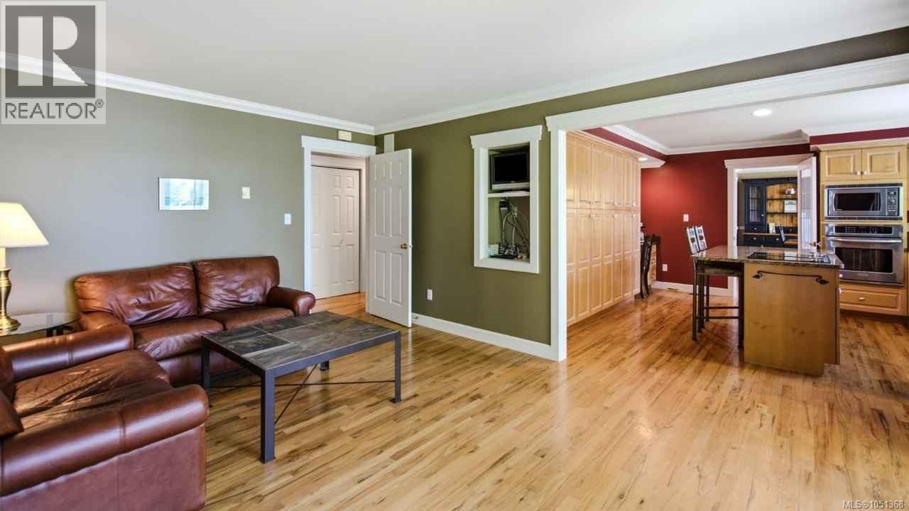 302 Roland Rd Property Photo 32