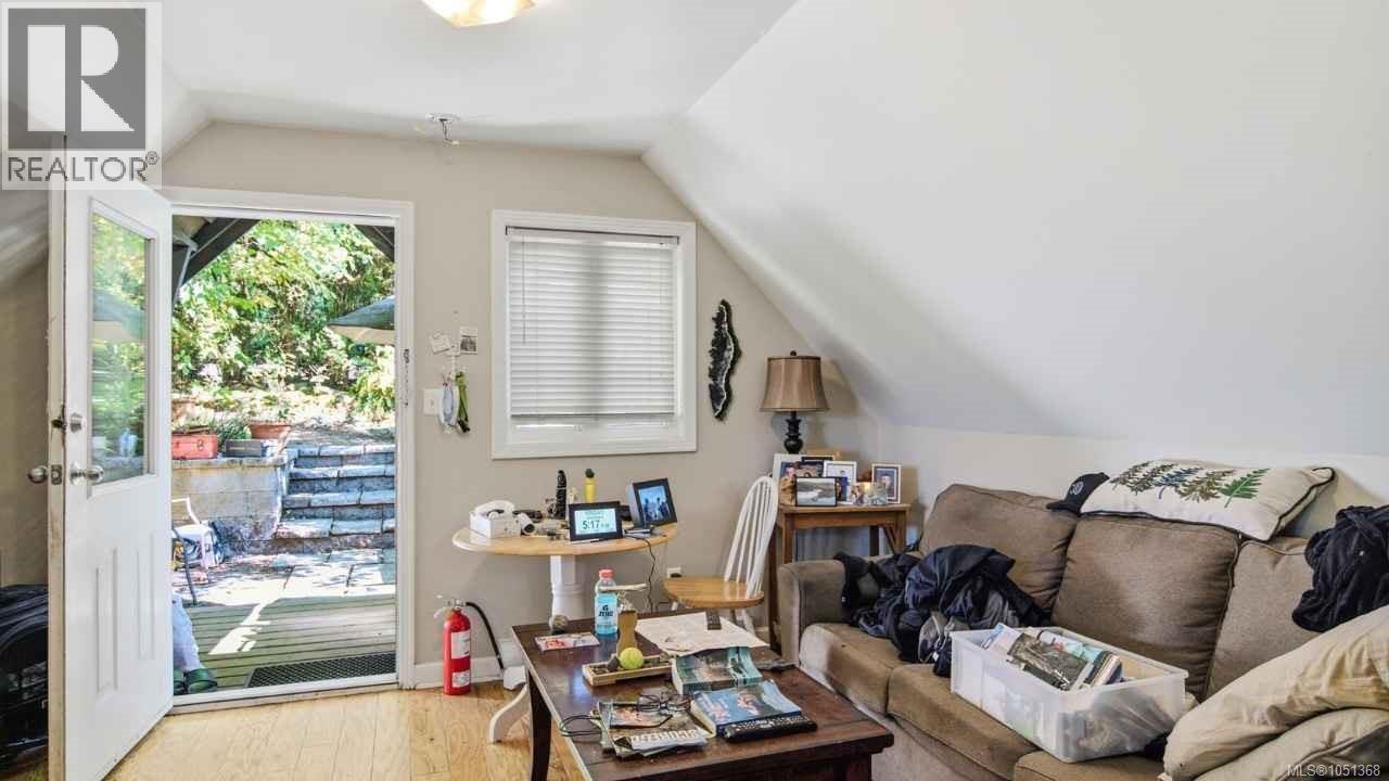 302 Roland Rd Property Photo 38