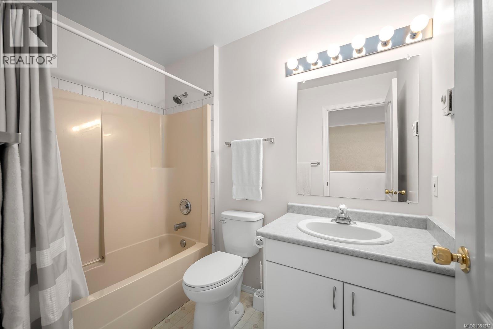 C 828 Washington Way Property Photo 11