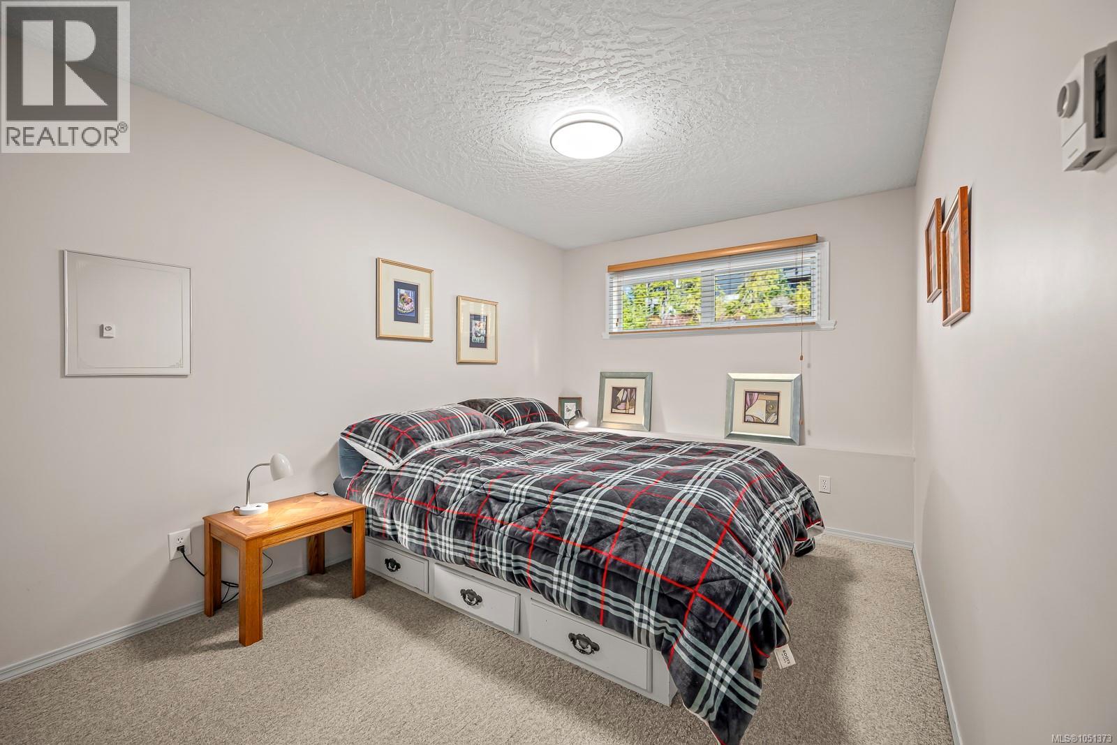C 828 Washington Way Property Photo 12