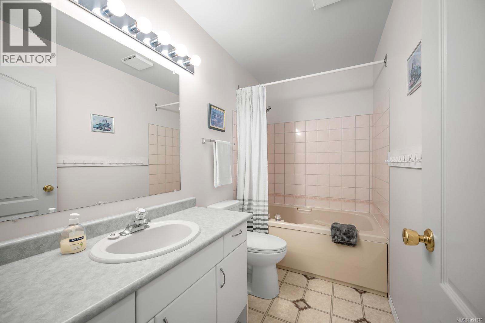 C 828 Washington Way Property Photo 13