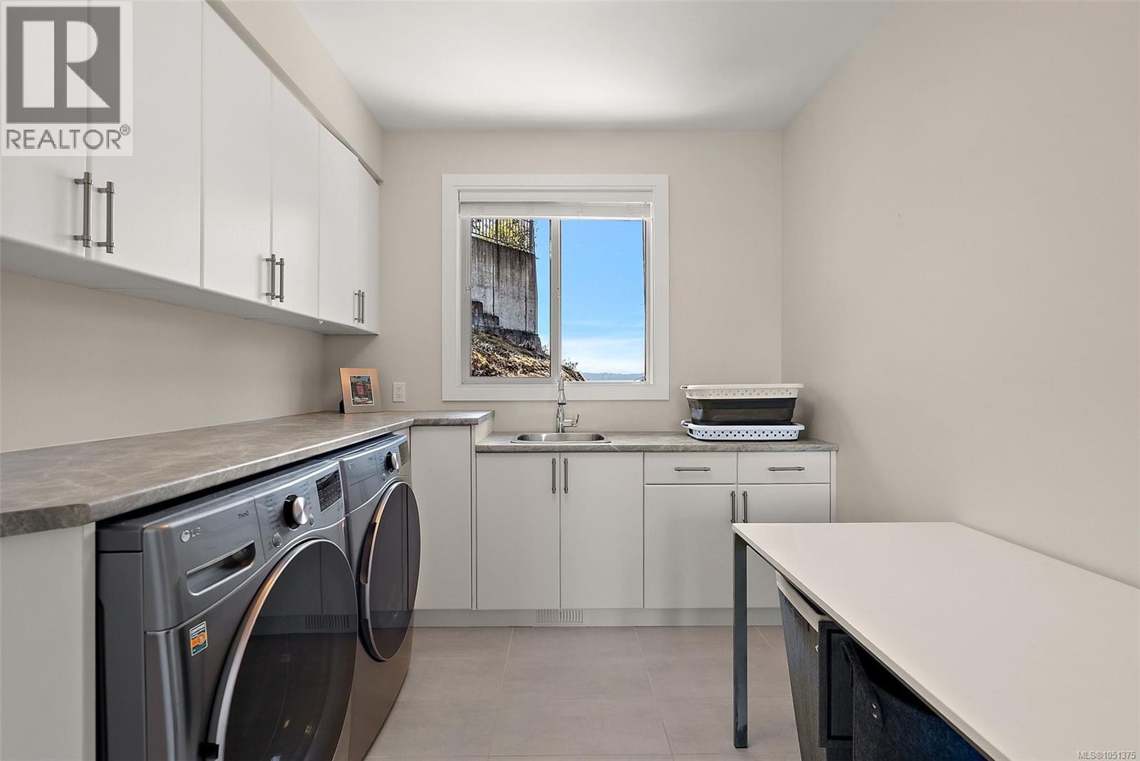 3457 Vantage Pt Property Photo 26